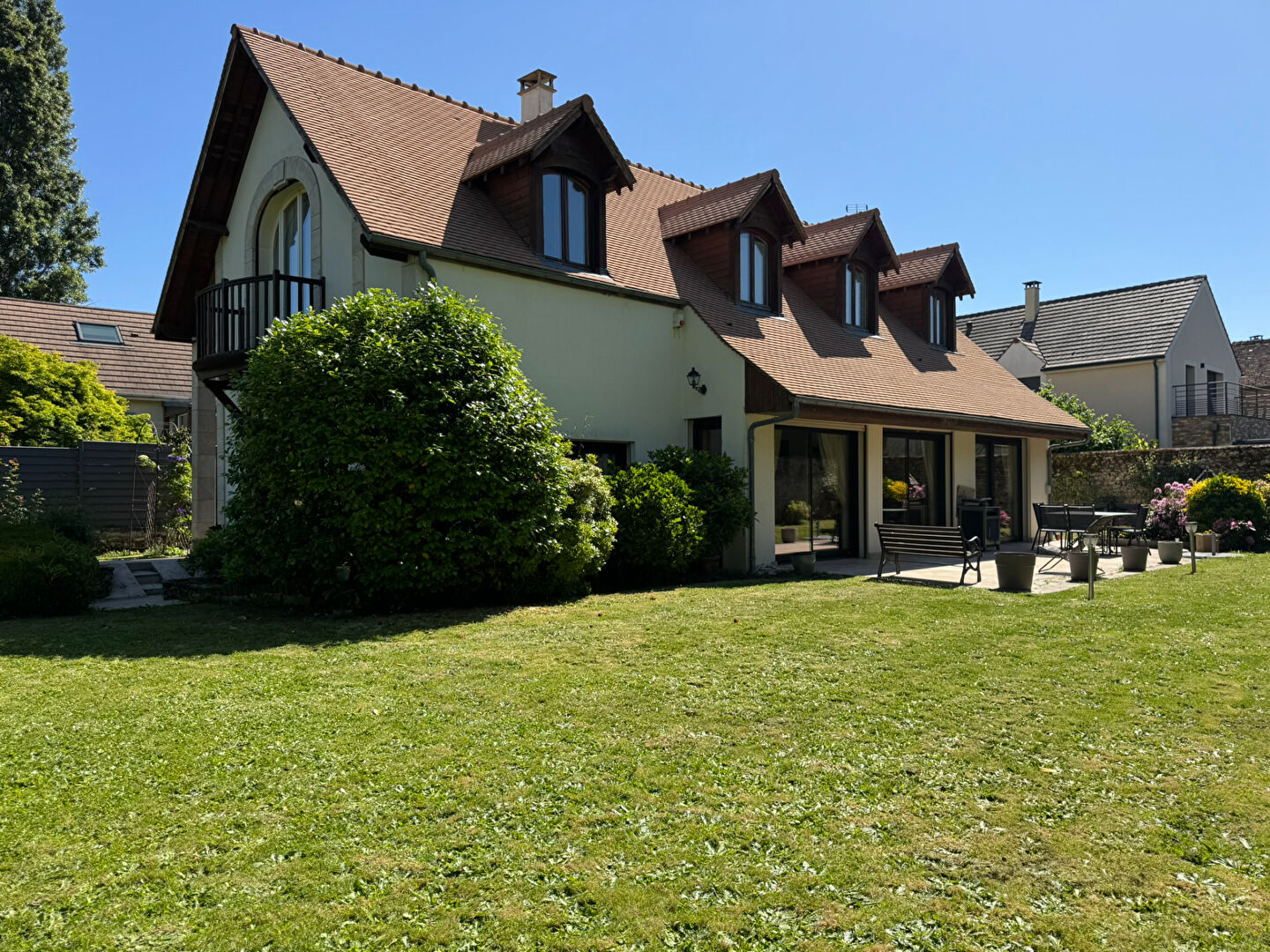 Agence immobilière de FEUCHEROLLES IMMOBILIER