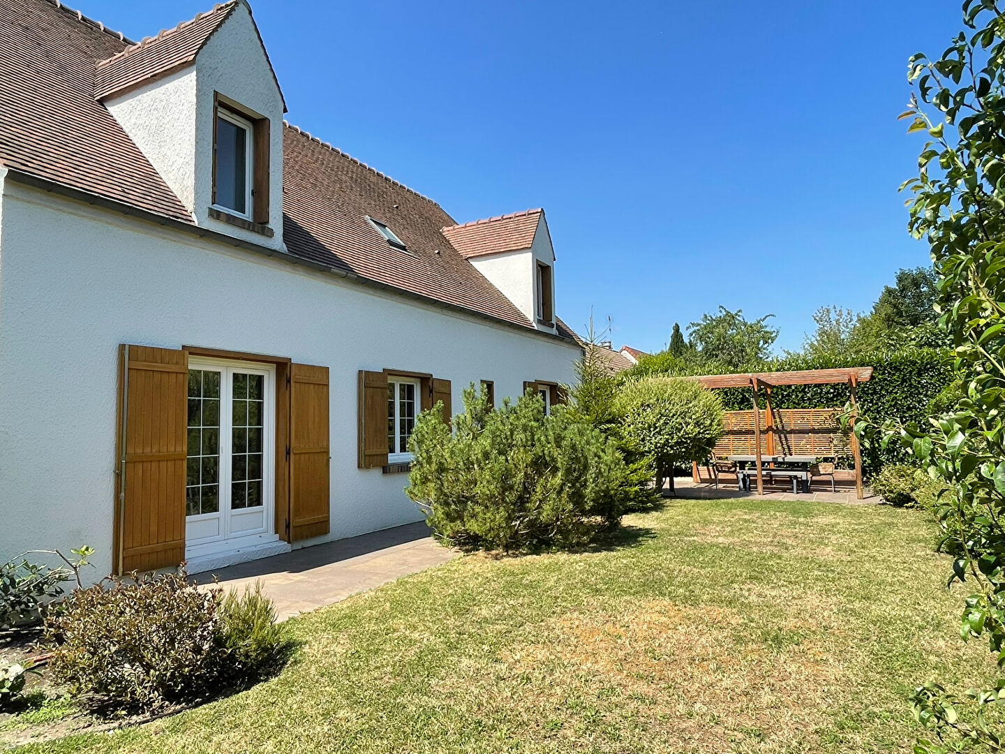 Agence immobilière de FEUCHEROLLES IMMOBILIER