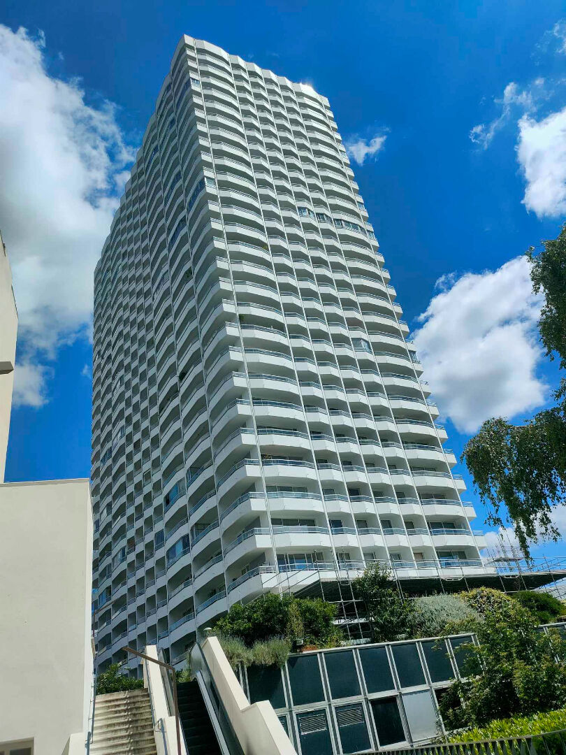 Photo Parking / box Paris 10 m2 image 2/2