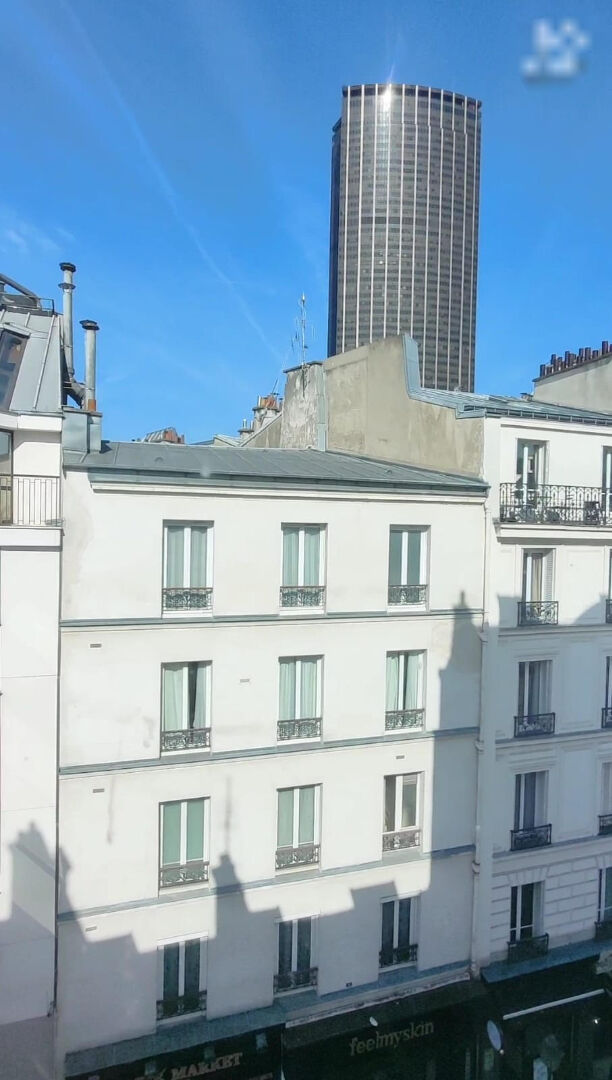 Photo COCON 41M2 AU DERNIER ETAGE - RUE DE LA GAITE image 2/6