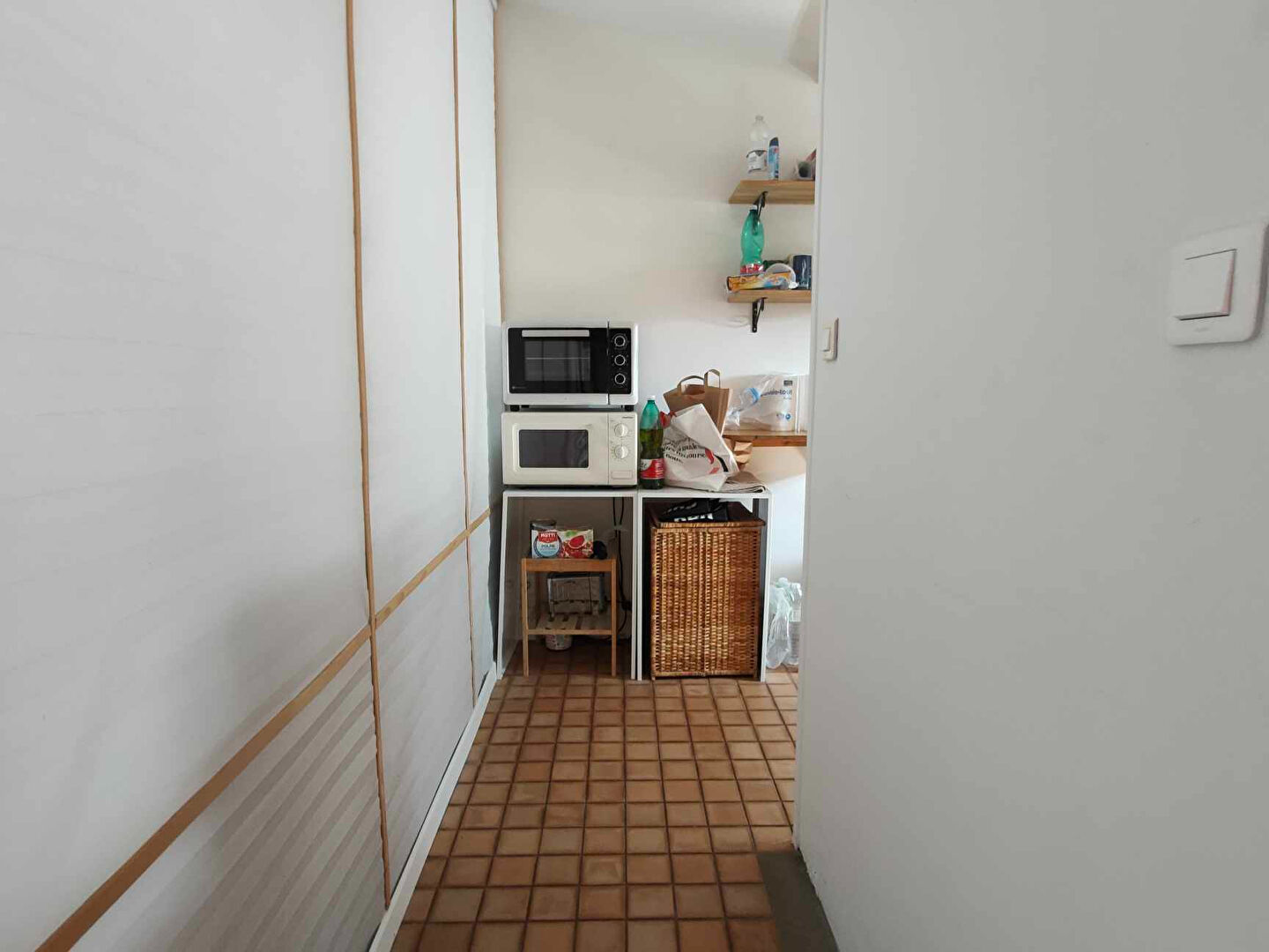 Photo COCON 41M2 AU DERNIER ETAGE - RUE DE LA GAITE image 4/6