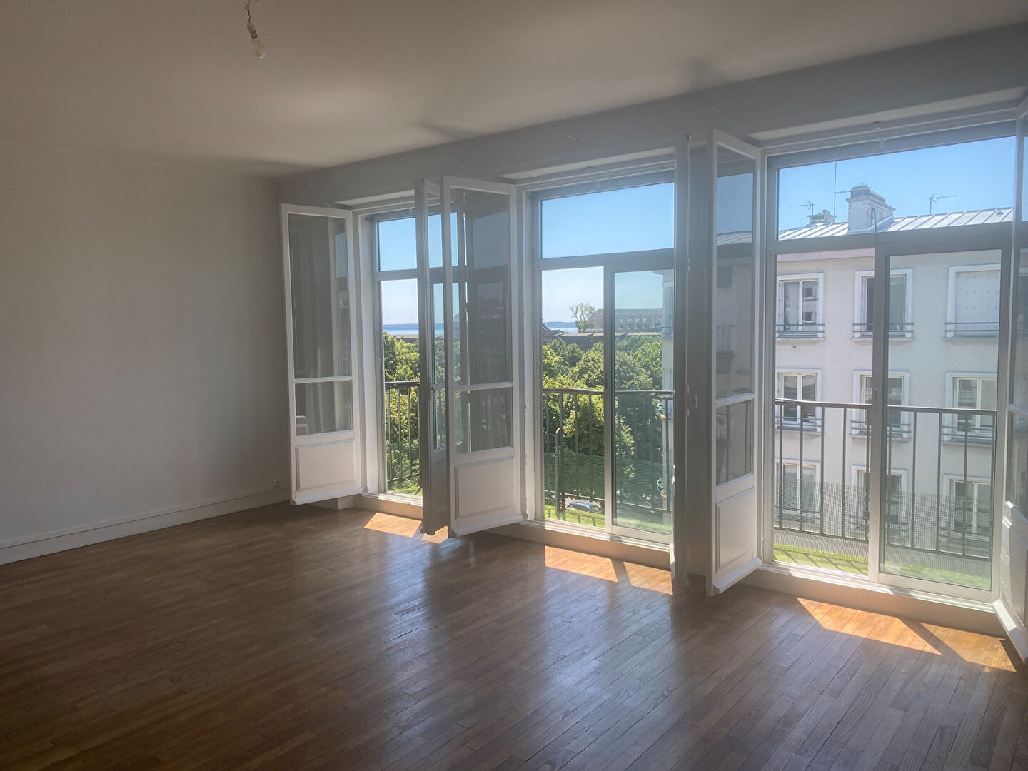 Photo BREST CHATEAU - Appartement Brest 3 pièce(s) 86.34 m2 image 4/6