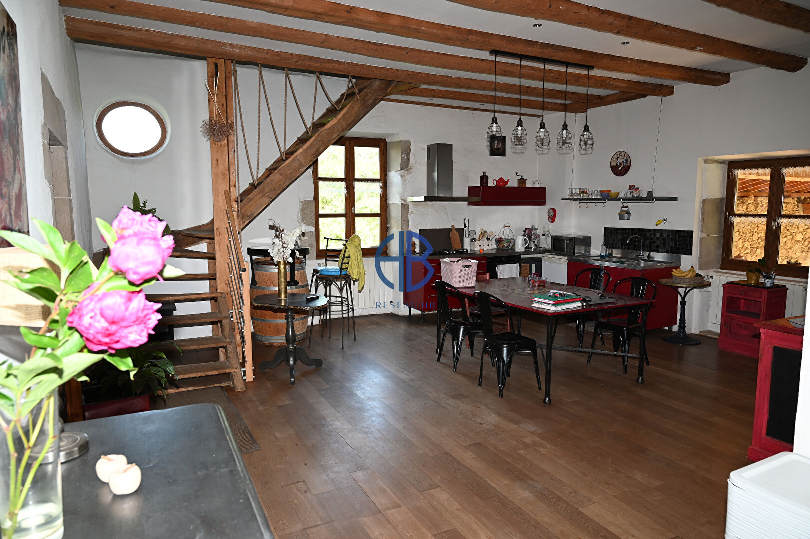 Photo MAISON EN PIERRES ENTIEREMENT RENOVEE - 287m2, 6-7 ch, terrain, piscine image 5/6