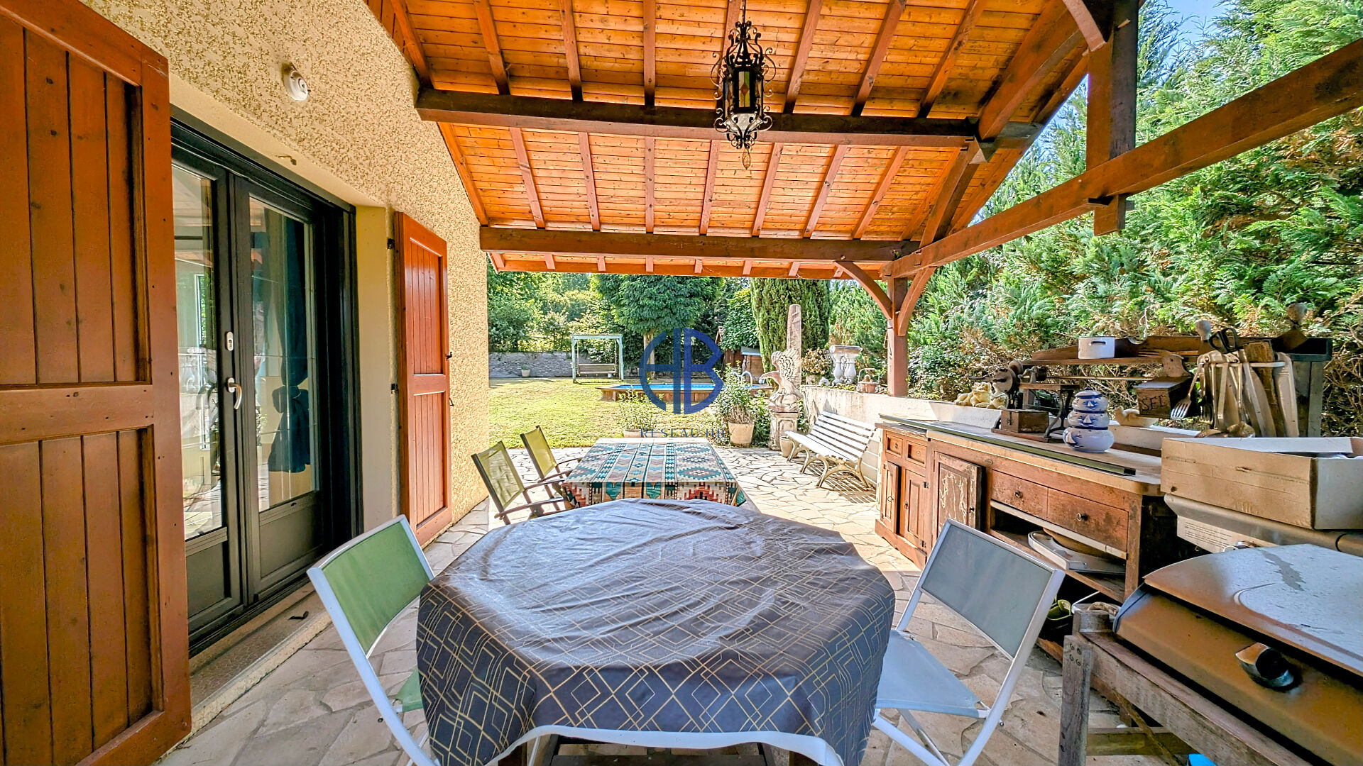 Photo Maison 200 m² au sol avec piscine et jardin sans vis-à-vis ? confort et tranquillité proche de Saint-Étienne-de-Saint-Geoirs image 5/6