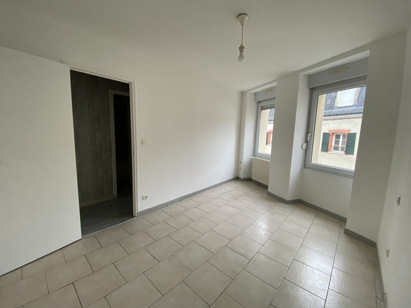 Photo EPERNAY CENTRE VILLE image 2/4