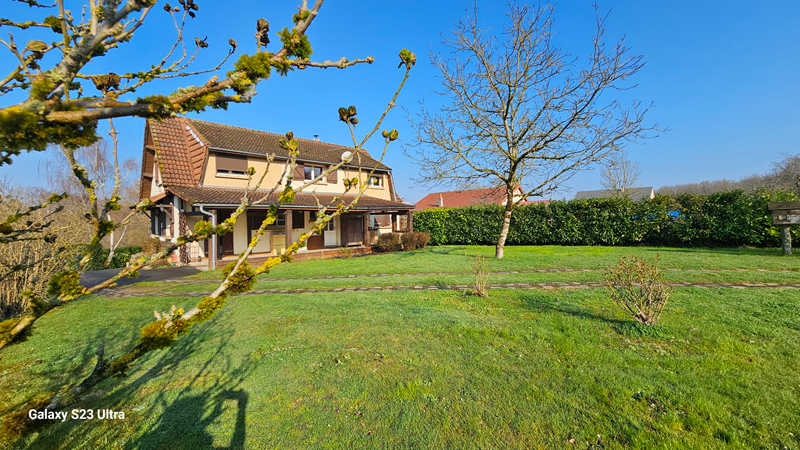 A VENDRE - COSNE SUR LOIRE - Maison  plain pied 120 m² avec 3 chambres bureau