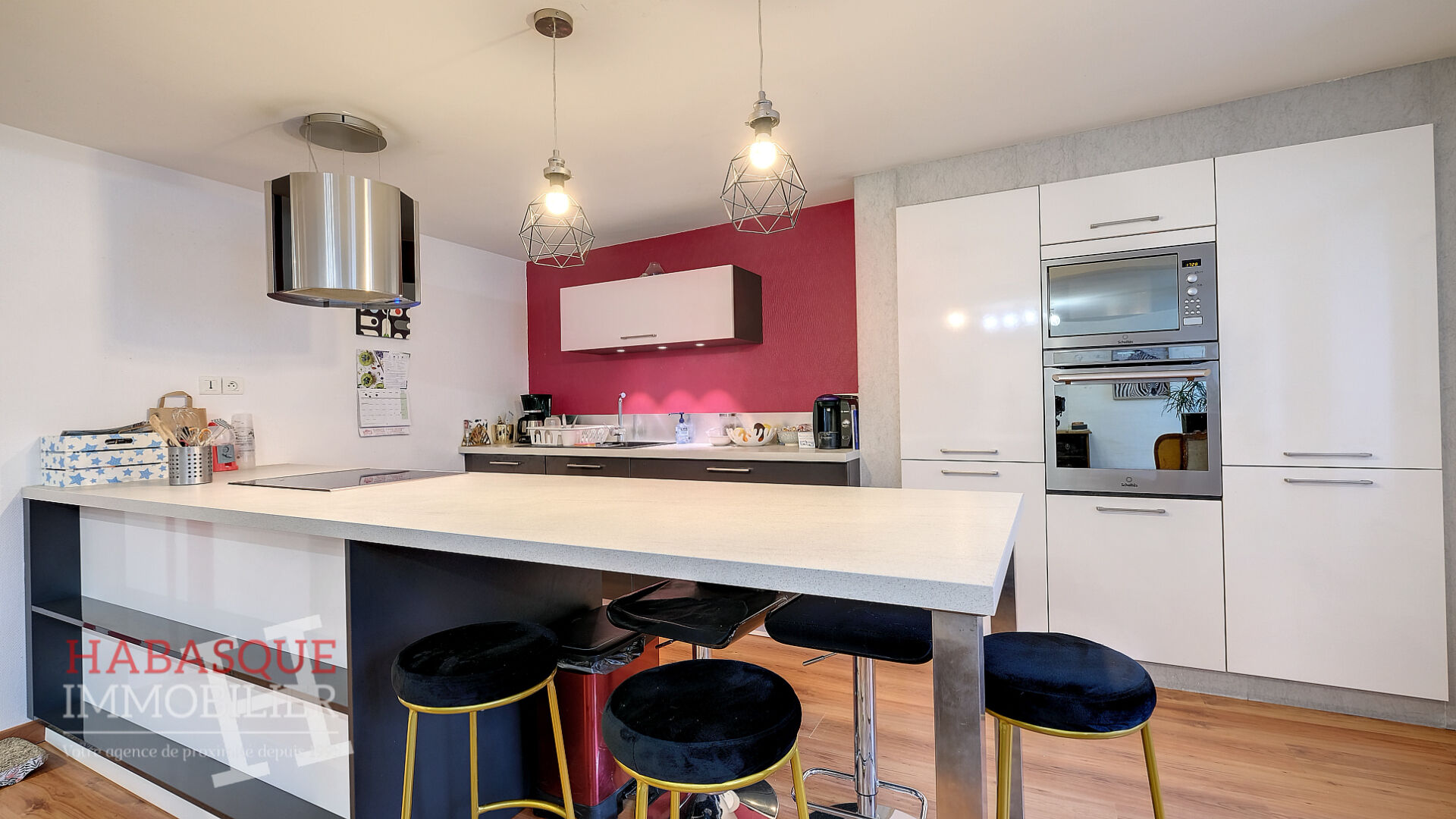 Photo Appartement Landerneau 5 pièce(s) 103 m2 image 2/6