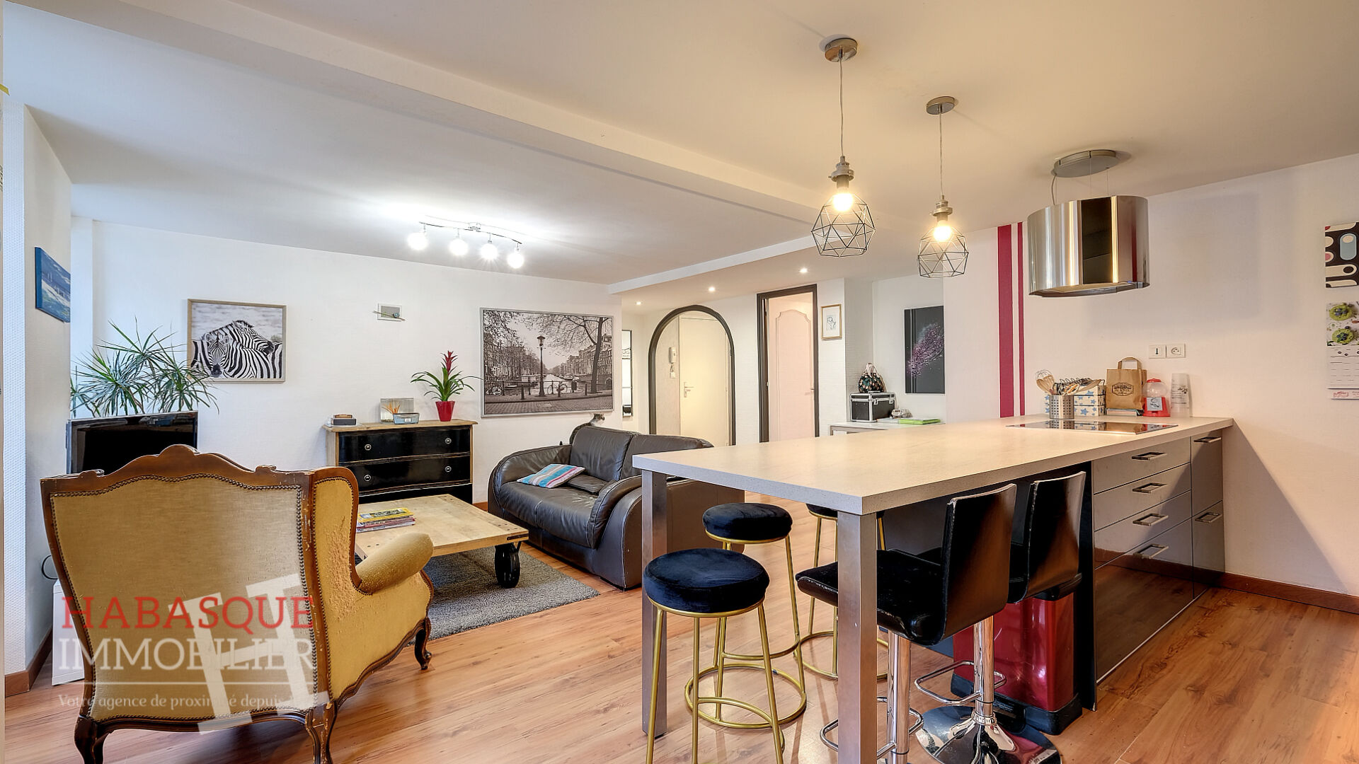 Photo Appartement Landerneau 5 pièce(s) 103 m2 image 4/6