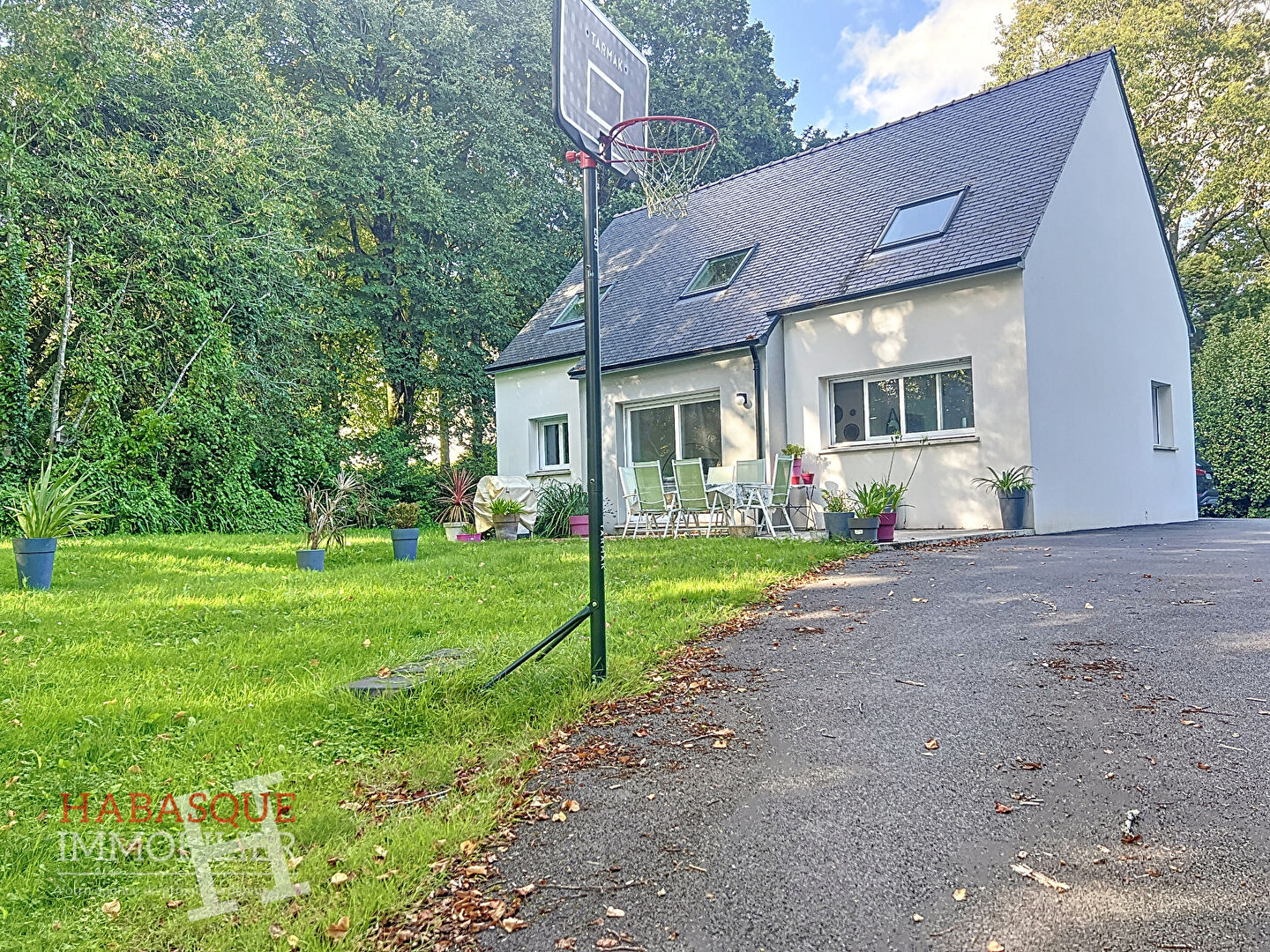 Maison à louer à Landerneau - 5 pièces, 4 chambres, très bon état