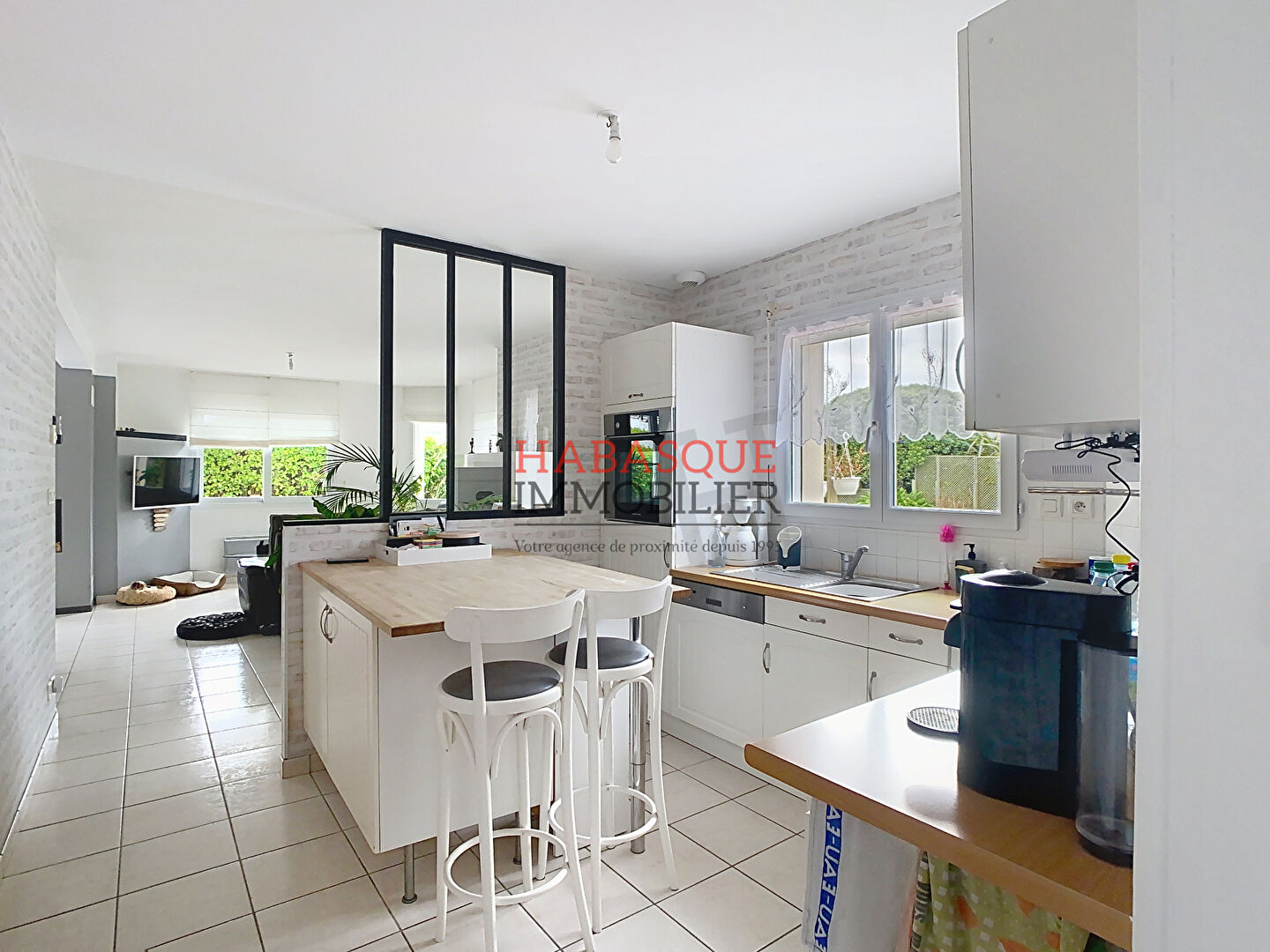 Maison à louer à Cléder, 125.58 m2- 6 pièces