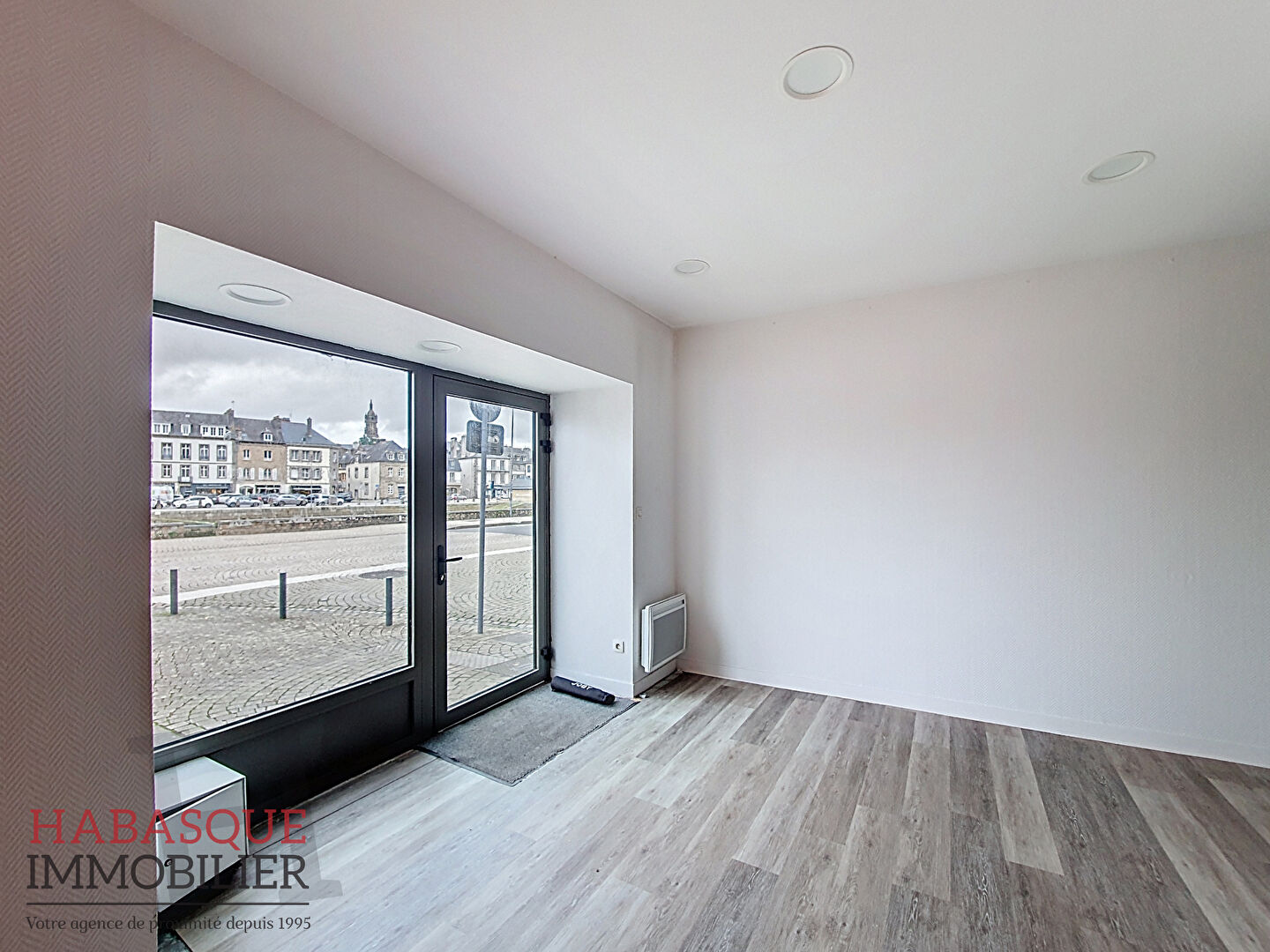Local commercial Landerneau  47 m2