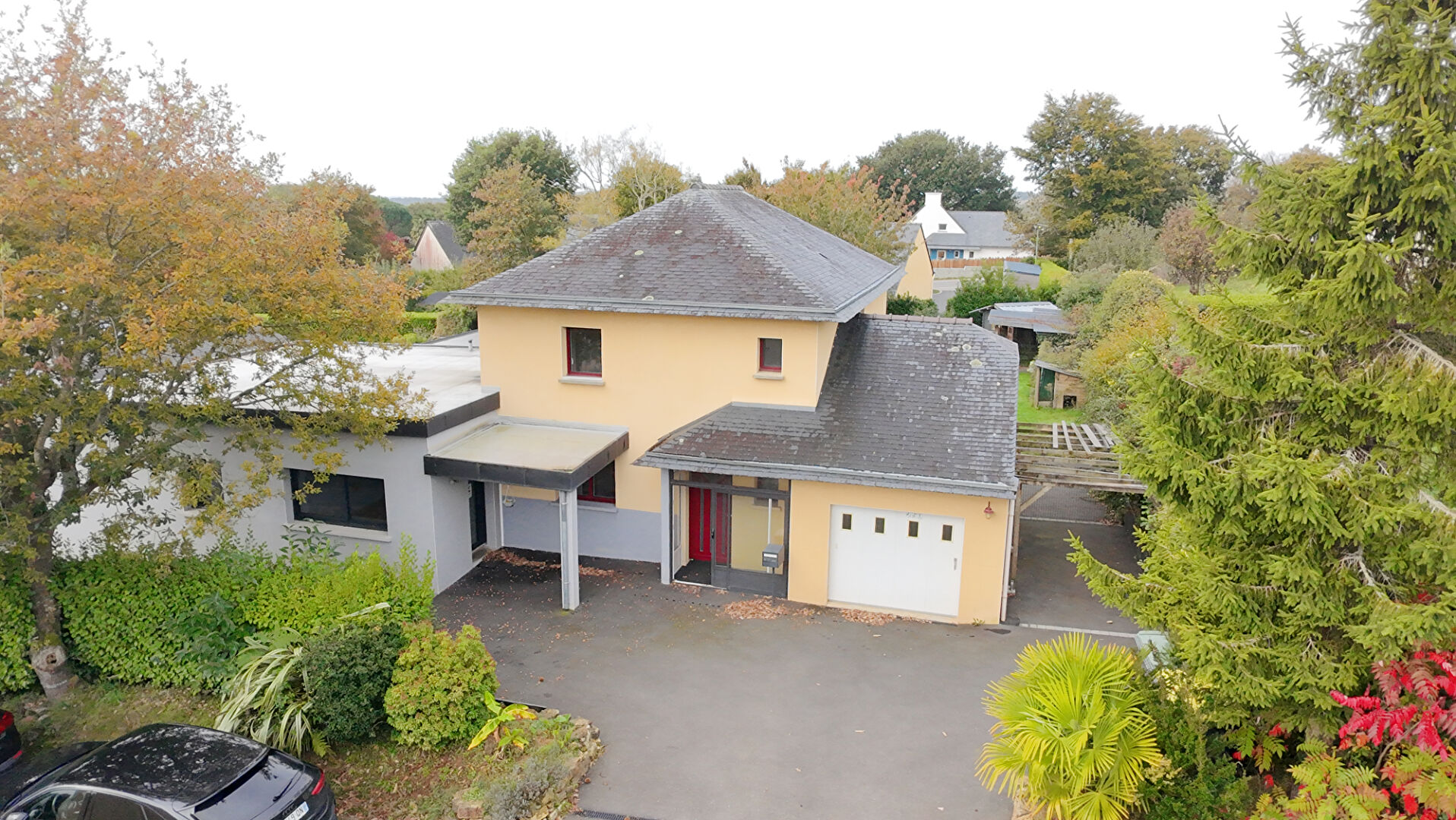 Maison Saint Urbain 7 pièce(s) 230 m2