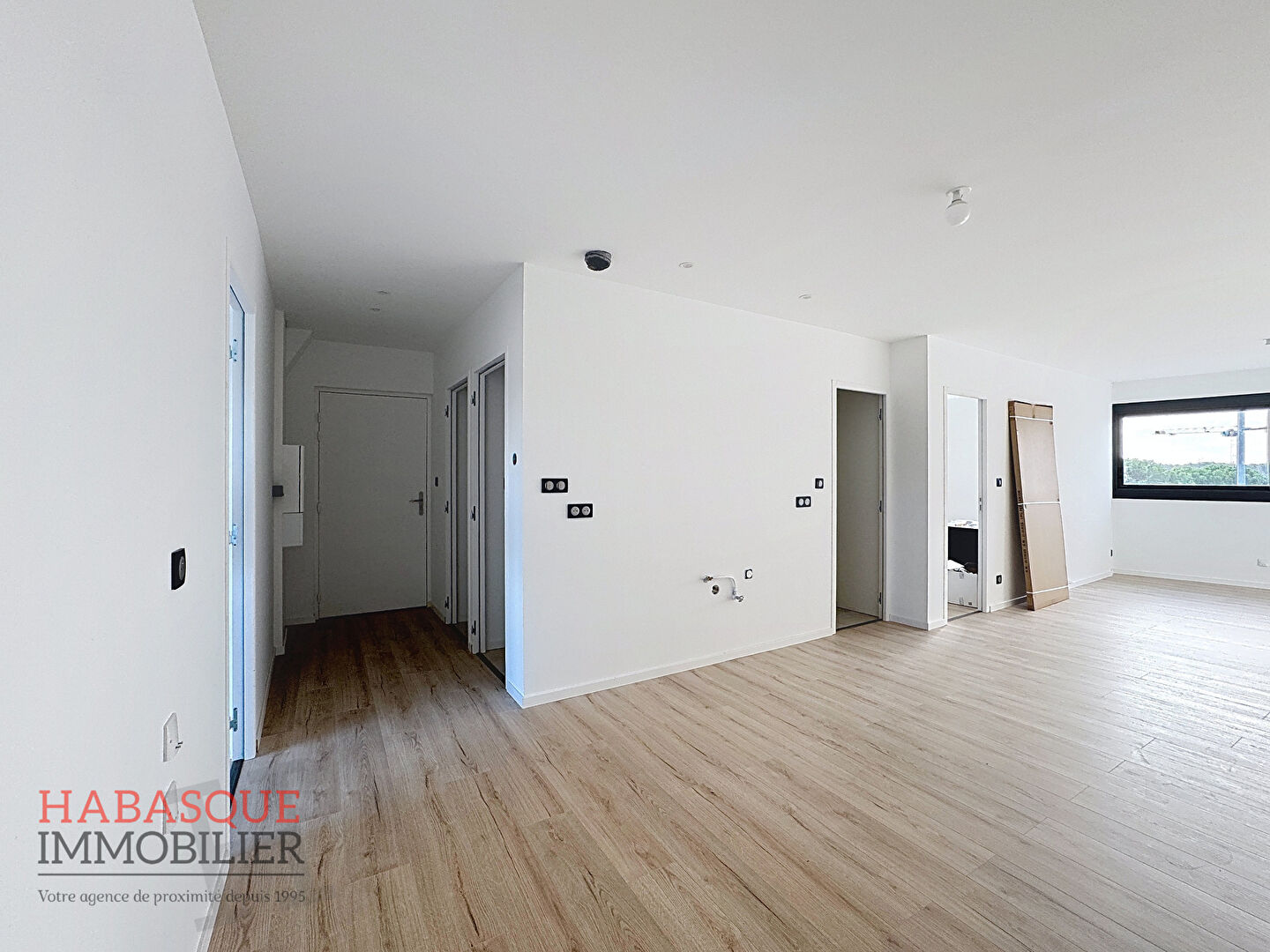 Photo À vendre : Appartement  T3 à Landivisiau image 2/6