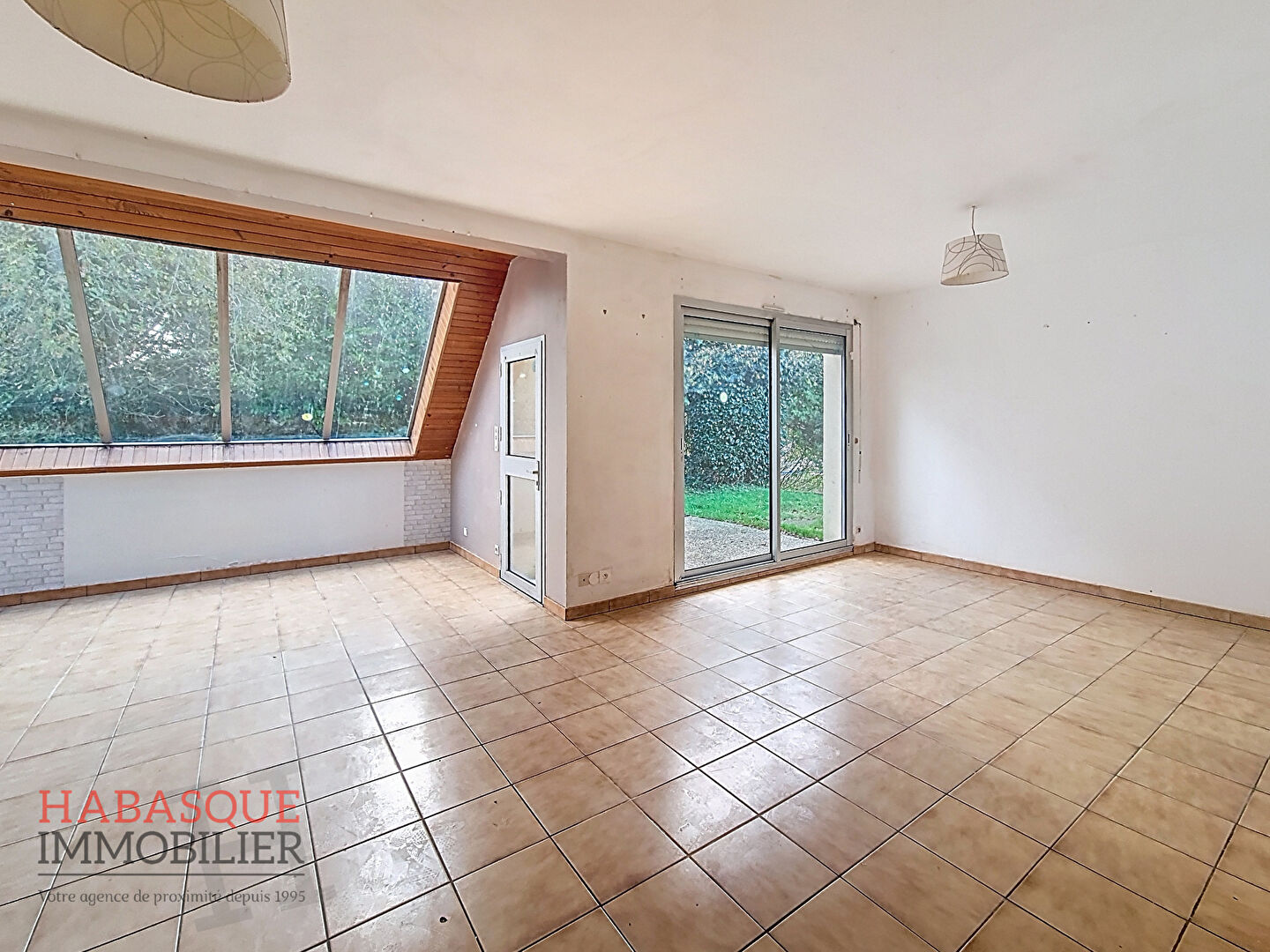 Photo Maison à vendre à Saint Servais - Référence 423CD image 3/6