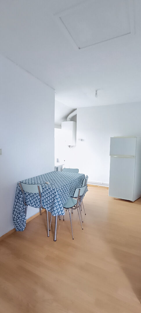 Photo APPARTEMENT T2 A LOUER MEUBLE image 3/5