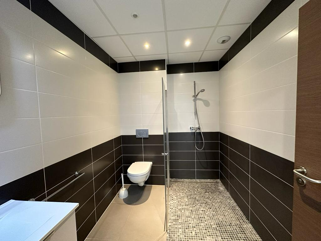 Photo EPAGNY METZ-TESSY 74330 BUREAUX 48m² image 5/6