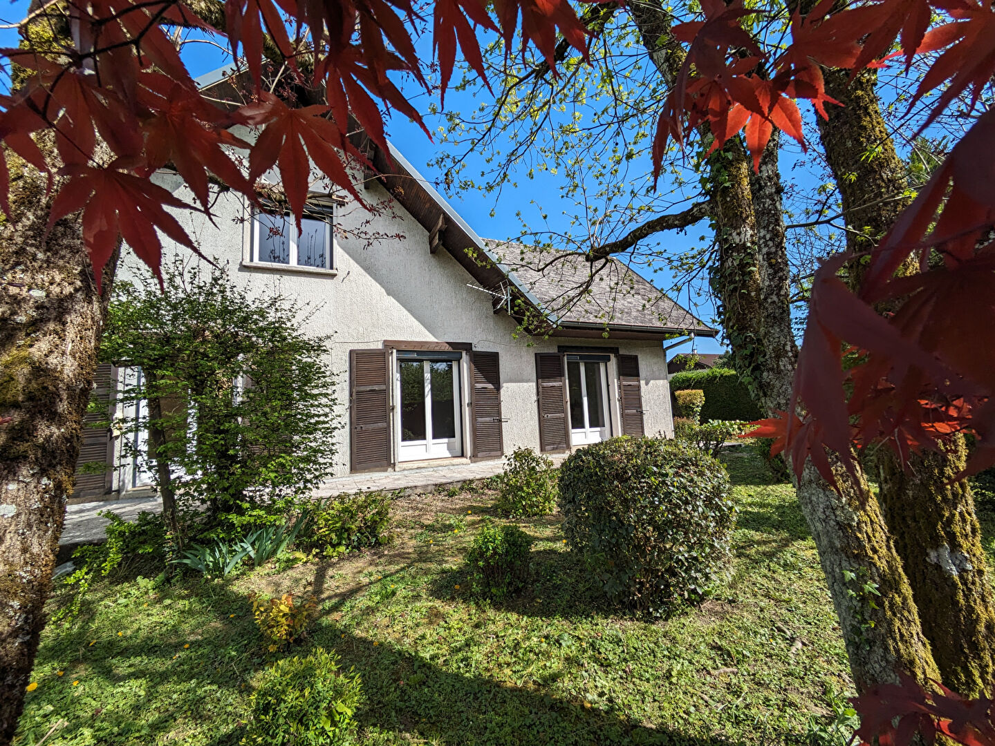 Maison Albens 6 pièce(s) 160.54 m2