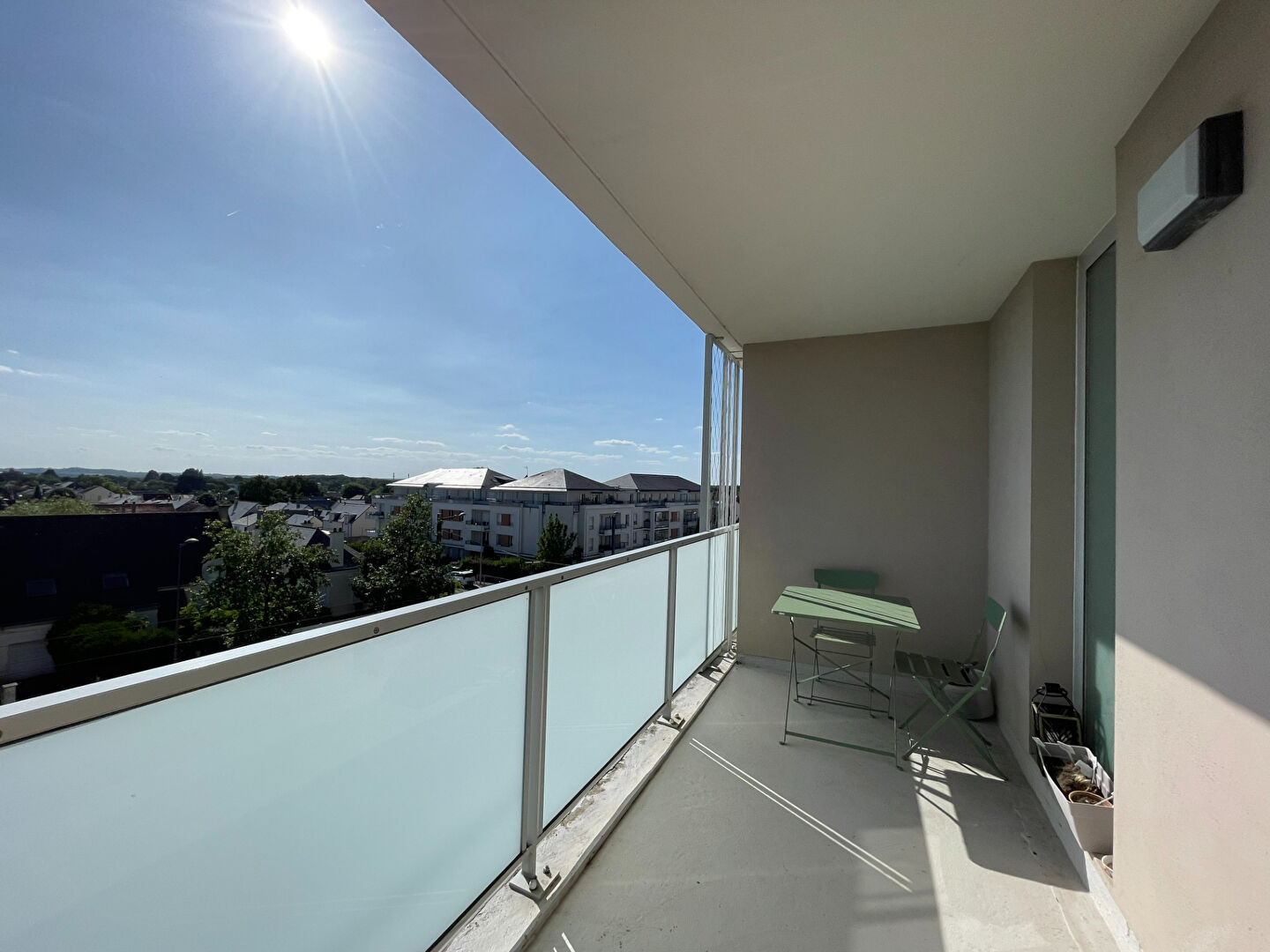 Superbe appartement 2 pièces avec terrasse à Avrillé !