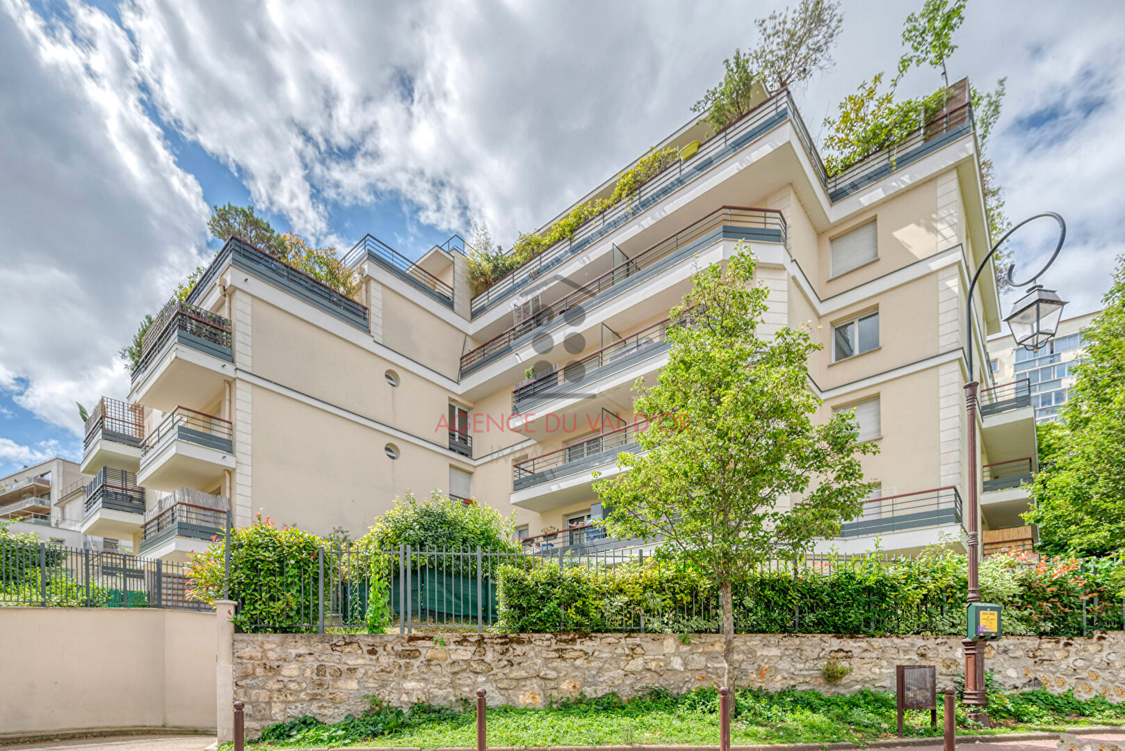 Agence immobilière de HÉRITAGE Suresnes