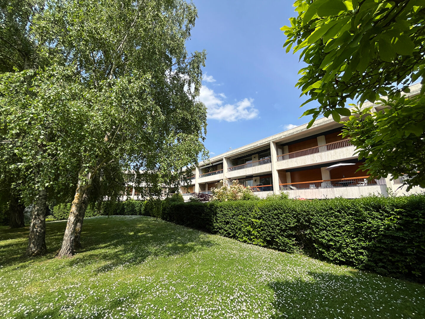 Agence immobilière de HÉRITAGE Suresnes