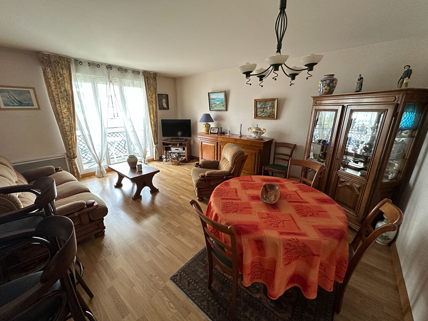 Agence immobilière de HÉRITAGE Suresnes