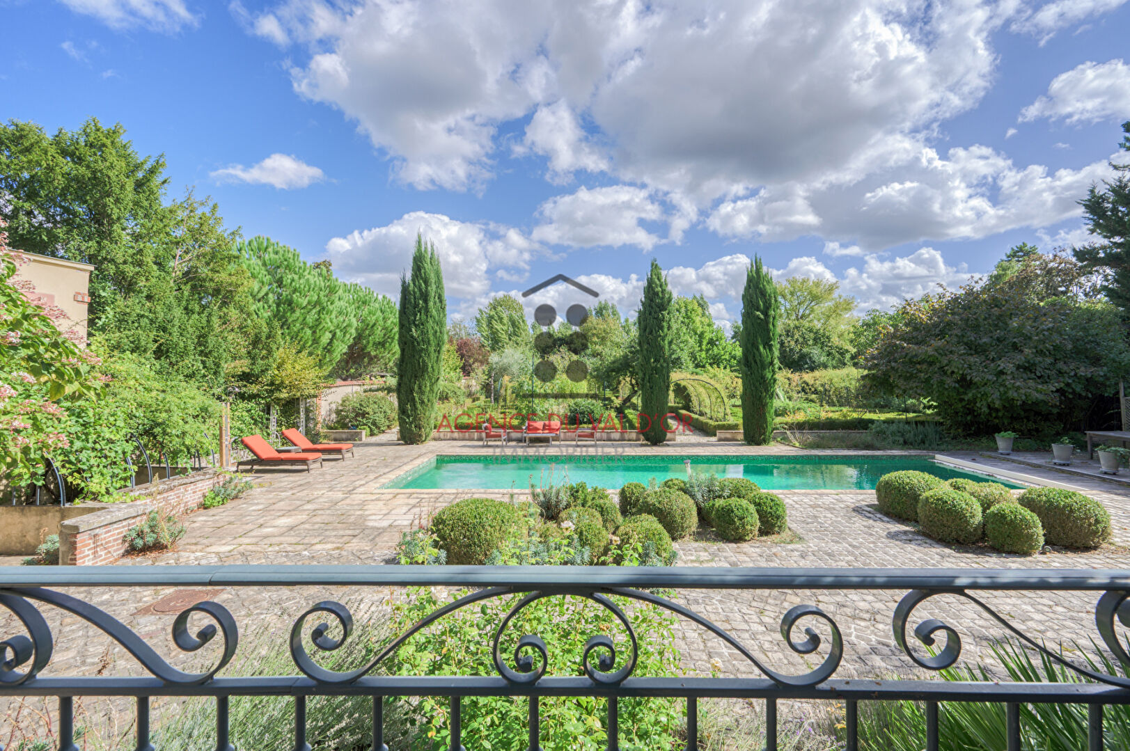 Agence immobilière de HÉRITAGE Suresnes