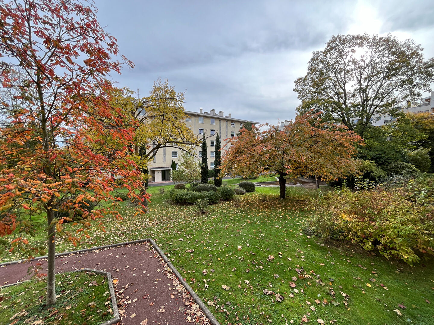 Agence immobilière de HÉRITAGE Suresnes