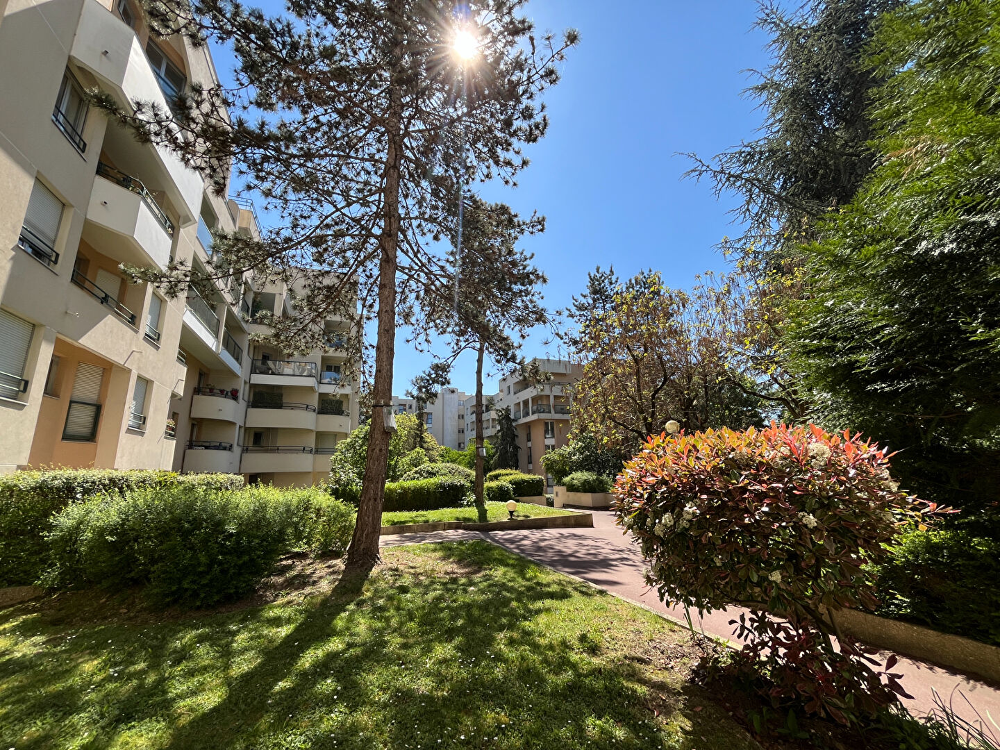 Agence immobilière de HÉRITAGE Suresnes
