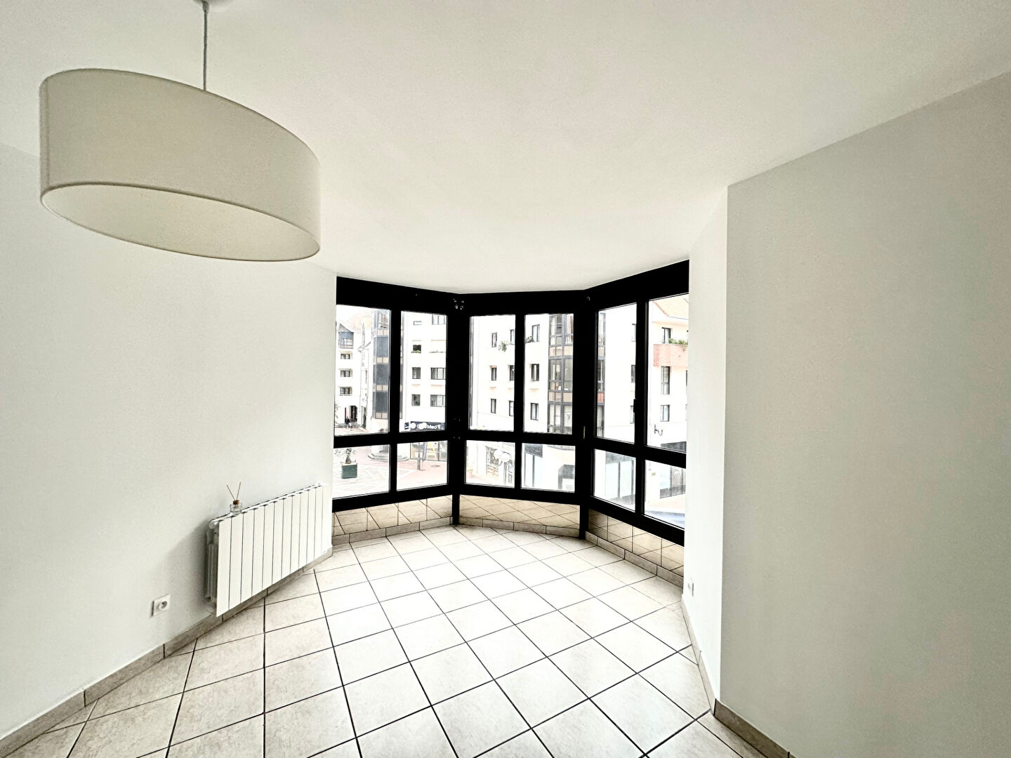 Appartement - 3 pièces - 58m2 - Enghien-les-Bains