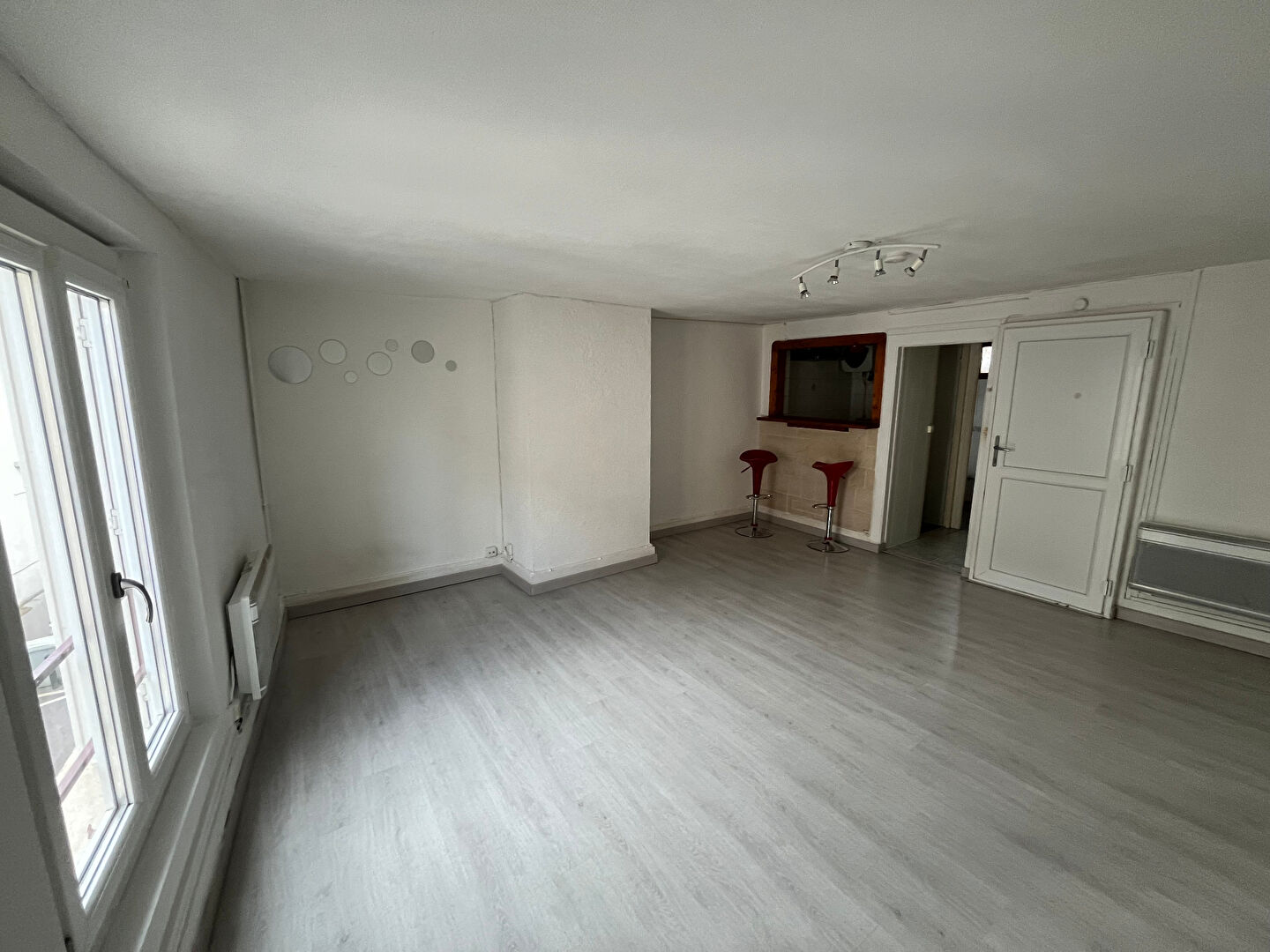 Photo STUDIO - Hopital Centrale image 2/4