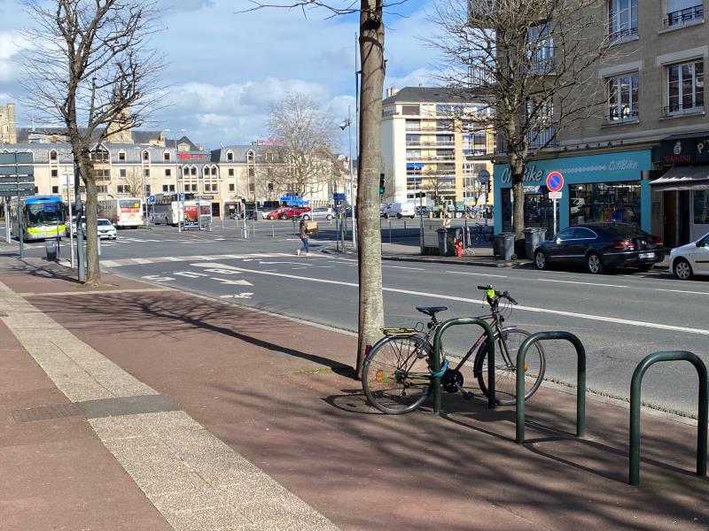 LOCAUX CAEN - 80 m2