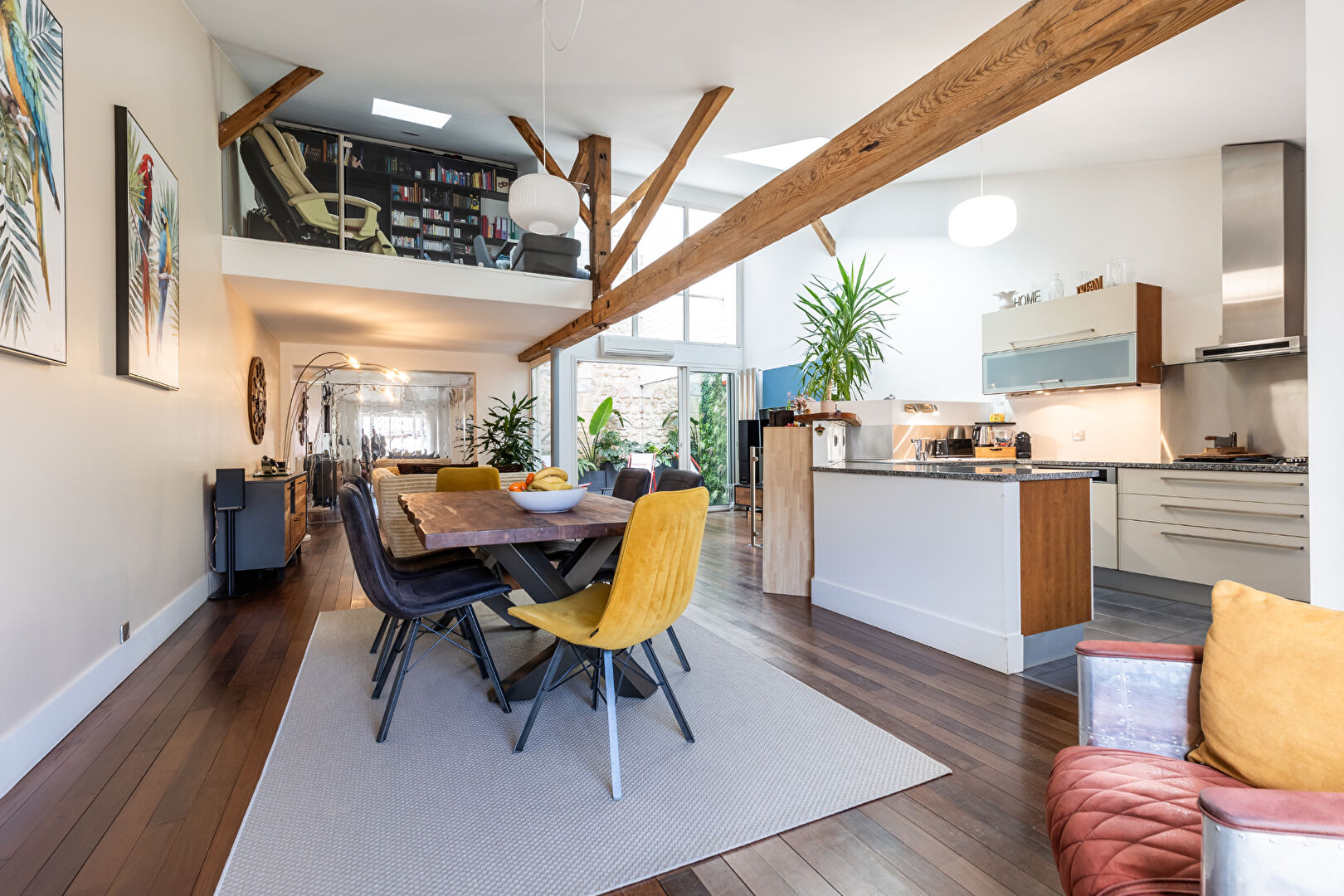 BORDEAUX CHARTRONS MAISON 153 m2 ESPRIT LOFT TERRASSES GARAGE ASCENSEUR