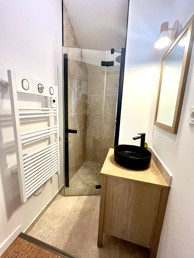 Photo BUREAUX IMMEUBLE PIERRE BORDEAUX SECTEUR CHARTRONS / BACALAN PROCHE TRAM COMMERCES image 4/6