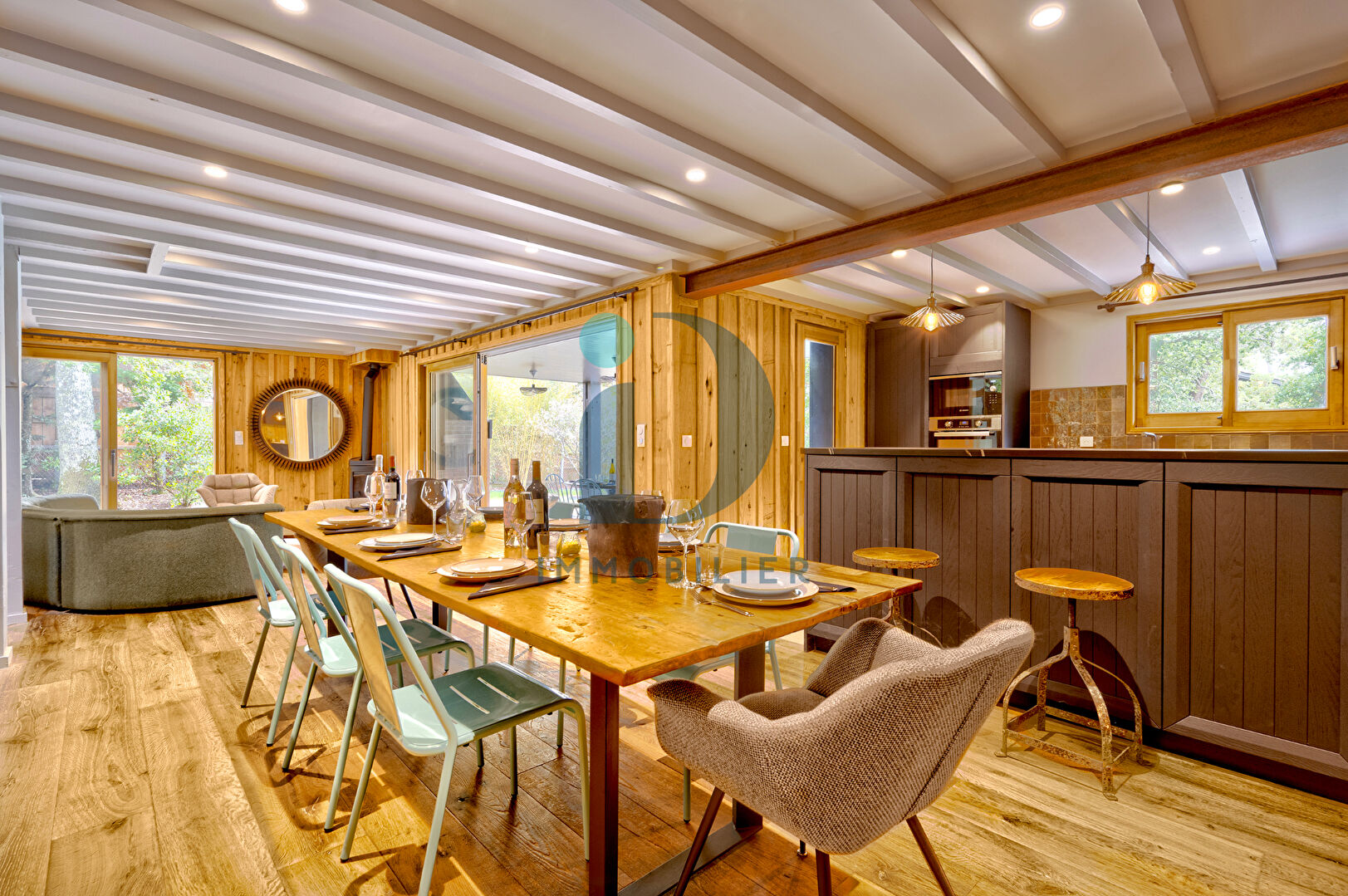 Photo CAP FERRET GRAND PICQUEY ELELGANTE VILLA  190 m2 (Girolle) entièrement rénovée sur parcelle d'envrion 1112 m2, piscine, jardin paysagé et arboré, stationnements, GRAND PIQUEY CAP FERRET image 2/6