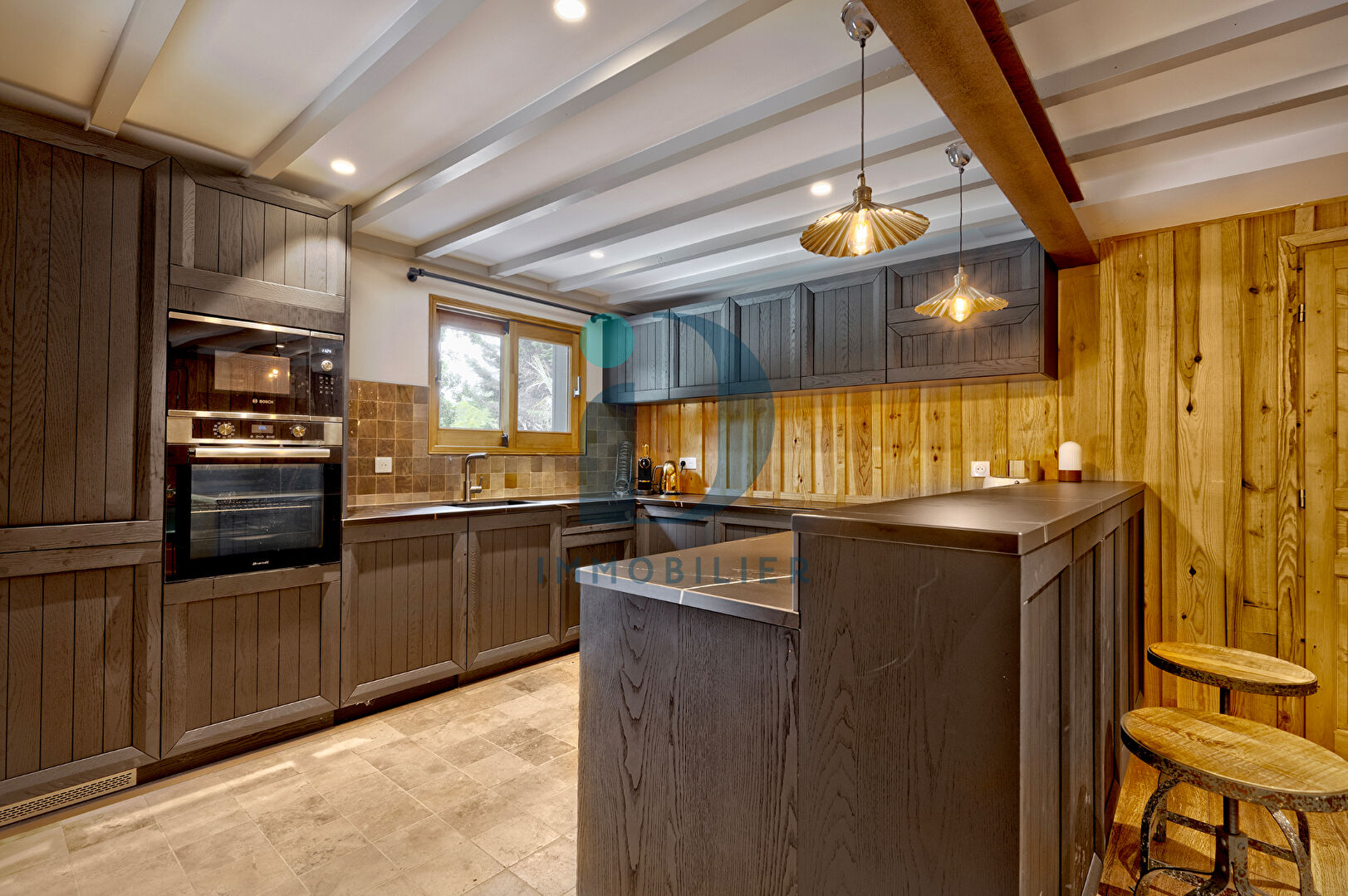 Photo CAP FERRET GRAND PICQUEY ELELGANTE VILLA  190 m2 (Girolle) entièrement rénovée sur parcelle d'envrion 1112 m2, piscine, jardin paysagé et arboré, stationnements, GRAND PIQUEY CAP FERRET image 3/6