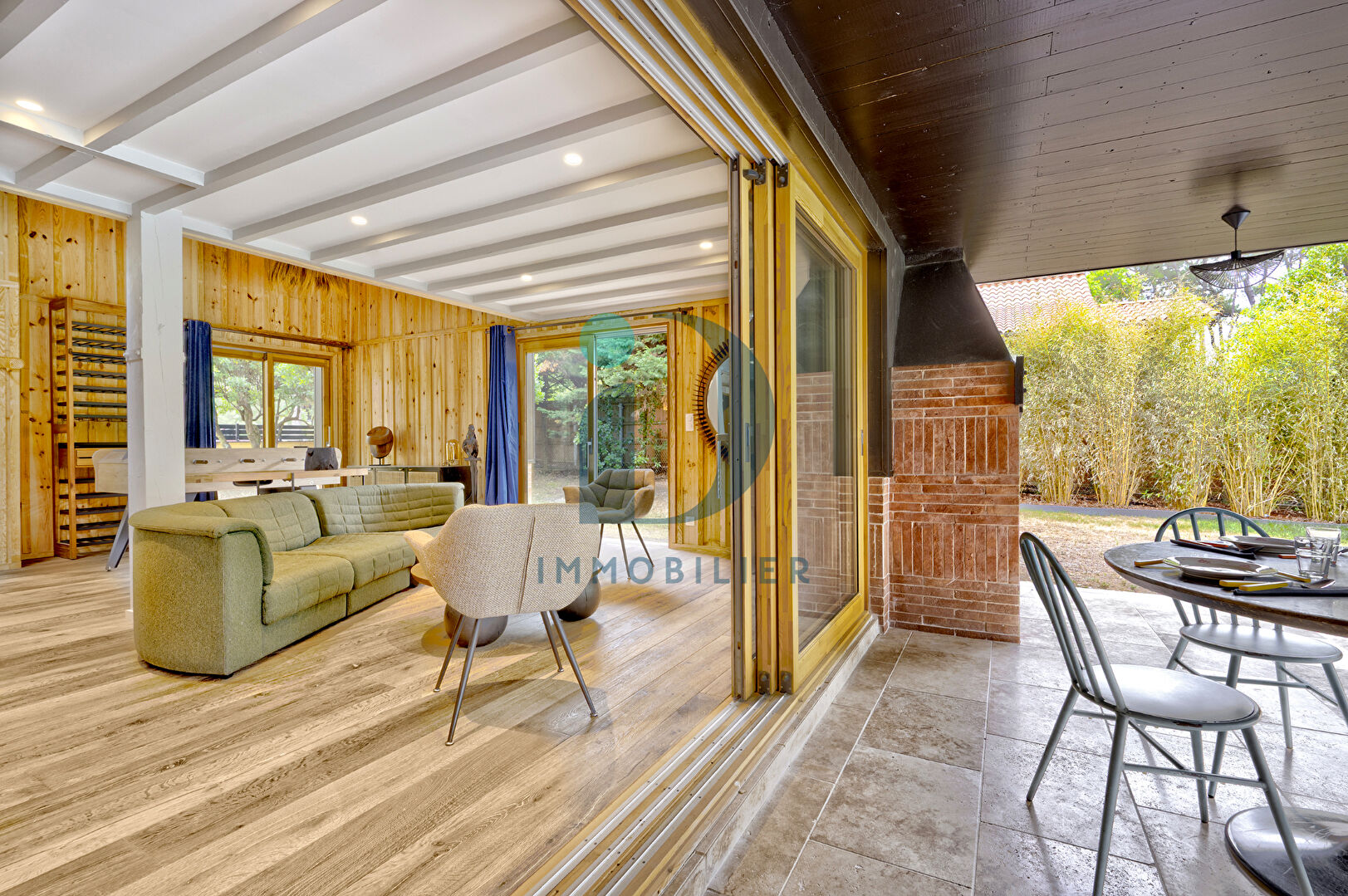 Photo CAP FERRET GRAND PICQUEY ELELGANTE VILLA  190 m2 (Girolle) entièrement rénovée sur parcelle d'envrion 1112 m2, piscine, jardin paysagé et arboré, stationnements, GRAND PIQUEY CAP FERRET image 4/6