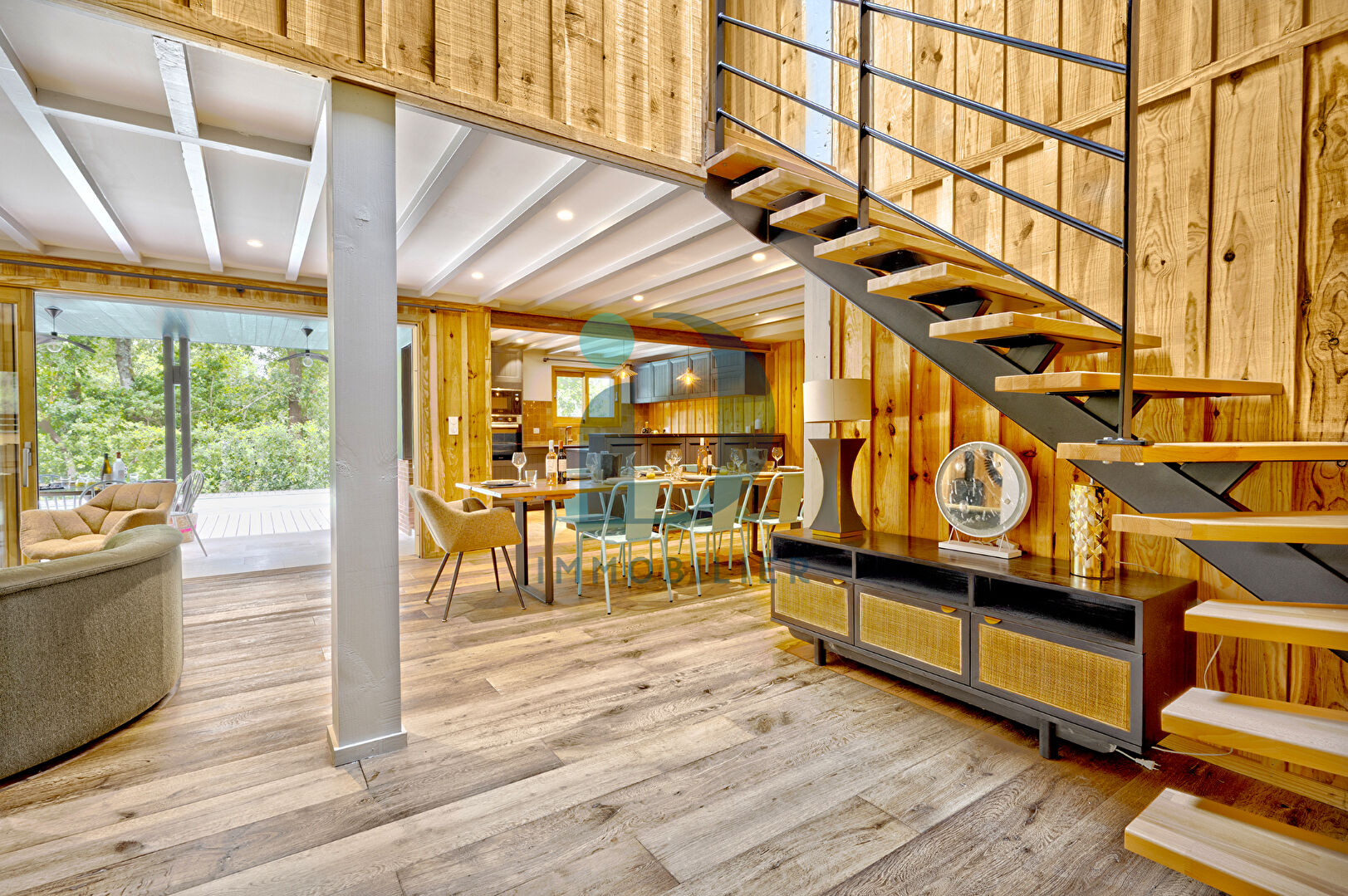 Photo CAP FERRET GRAND PICQUEY ELELGANTE VILLA  190 m2 (Girolle) entièrement rénovée sur parcelle d'envrion 1112 m2, piscine, jardin paysagé et arboré, stationnements, GRAND PIQUEY CAP FERRET image 6/6