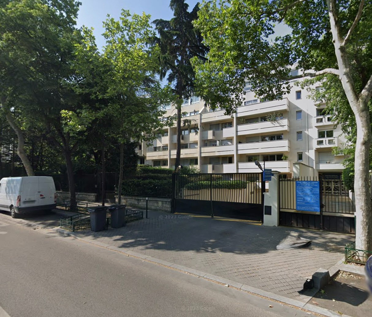 Photo Neuilly - Emplacement de parking image 1/1
