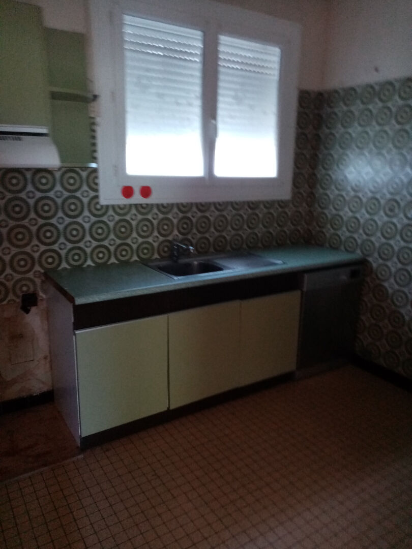 Photo Toulousaine de 4 pièces  sur terrain de 550m2 avec sous sol et garage . image 4/4