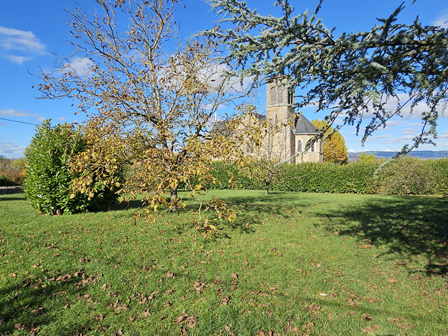 Terrain 1205 m² entièrement constructible