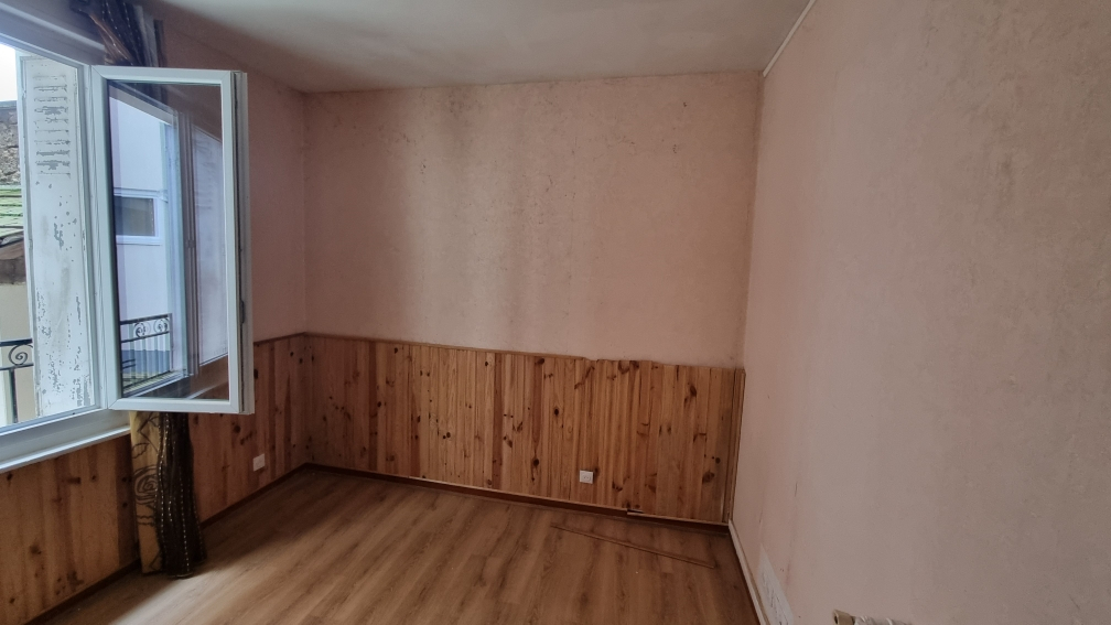 Photo CLAMART - Mairie (19.77 m²) image 1/4