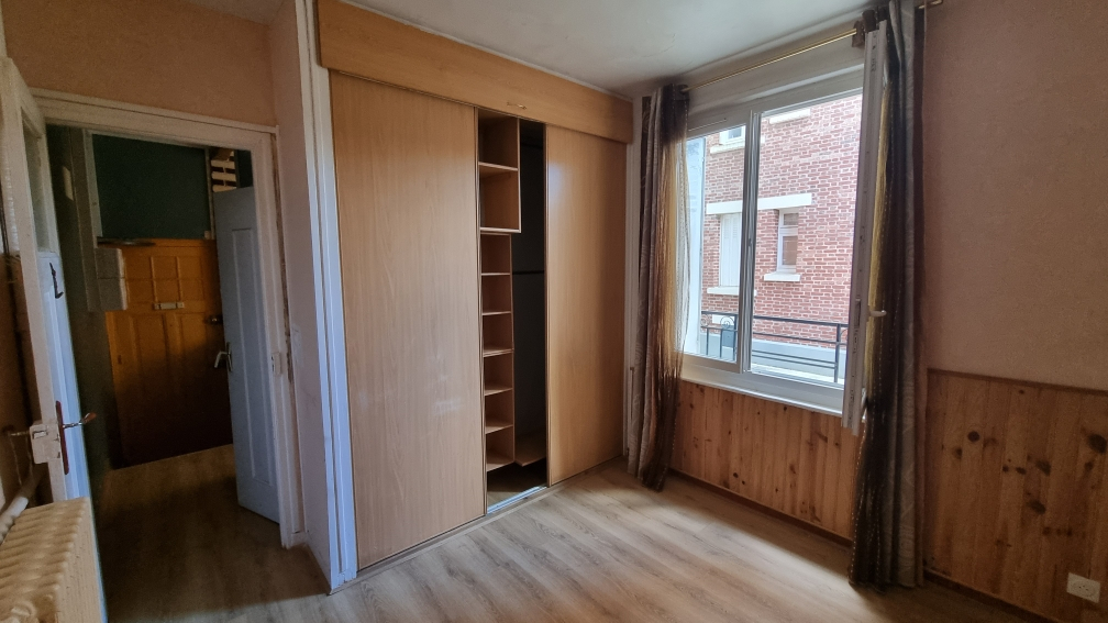 Photo CLAMART - Mairie (19.77 m²) image 2/4