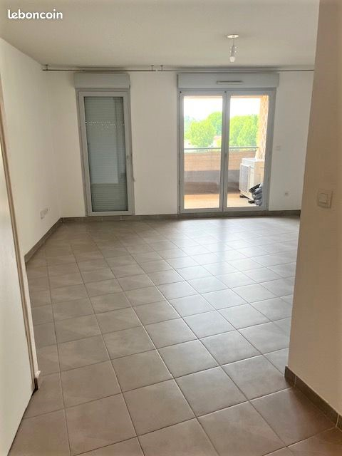 Photo T3 de 70m² - LUYNES - Proche lycée international image 3/3