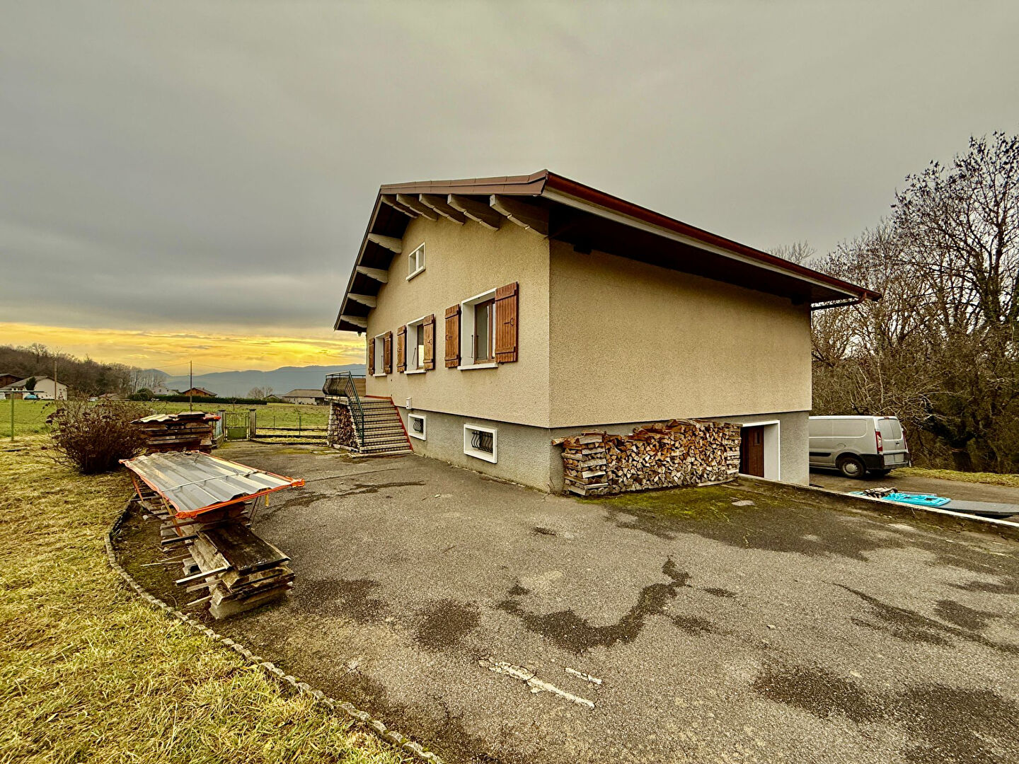 Photo Maison individuelle avec dépendance image 2/6