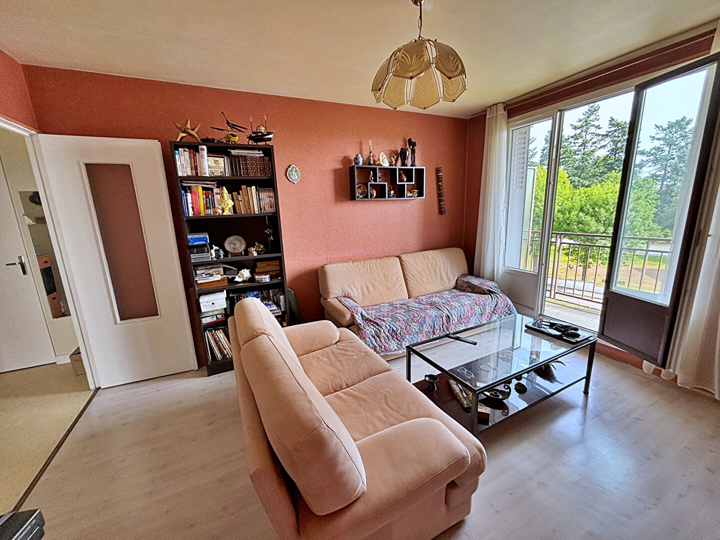 APPARTEMENT 45 M² AVEC GARAGE ET BALCONS