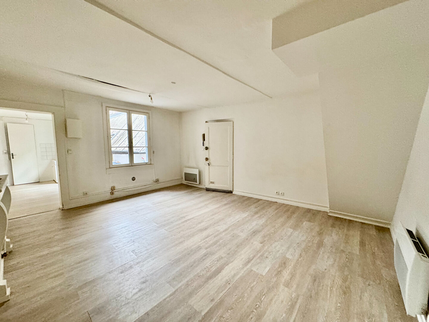 Photo Charmant Appartement 1 pièce à vendre au coeur de Besançon ! image 2/6