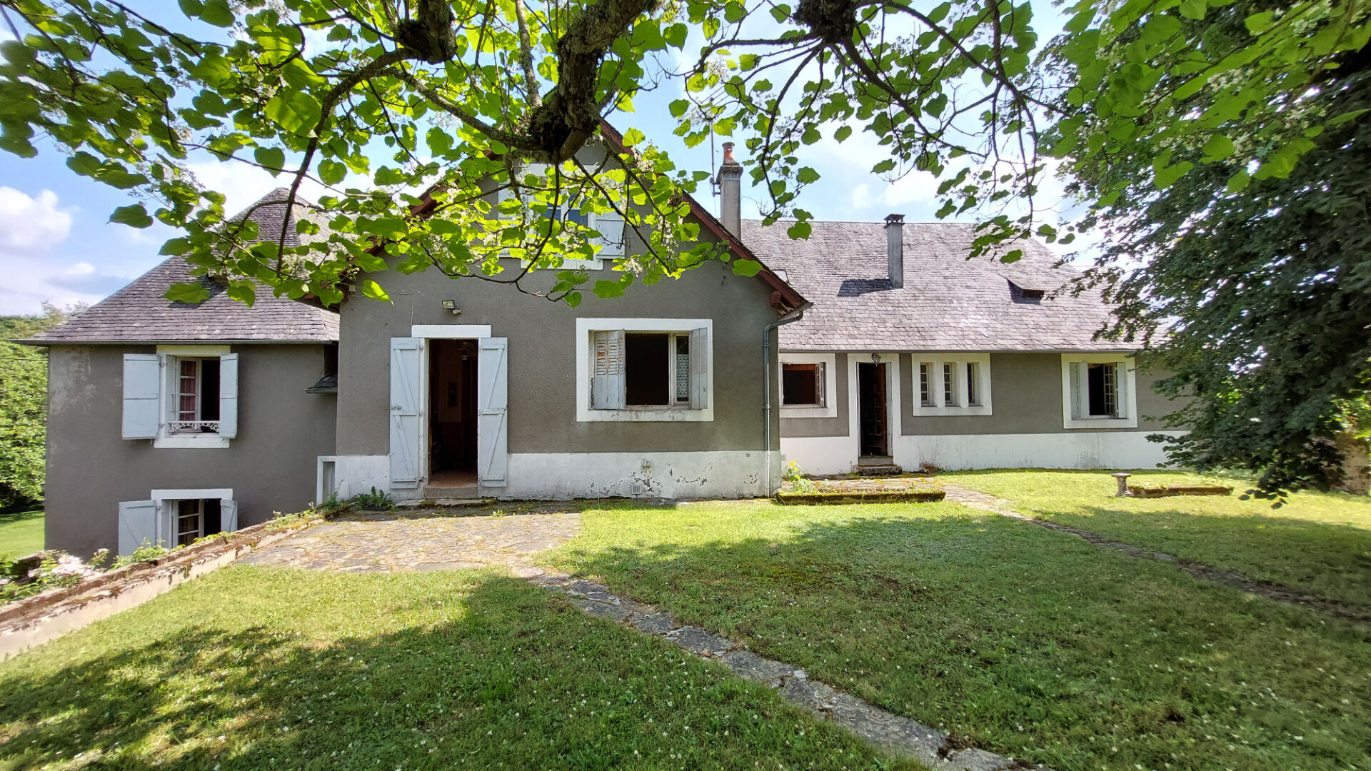 MAISON DE CAMPAGNE FAVARS - 12 pièce(s) - 270 m2