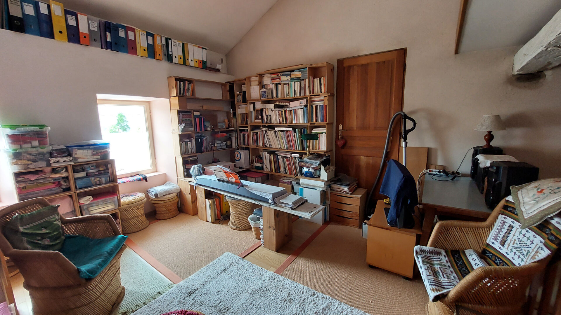 Photo ENSEMBLE IMMOBILIER CHASSENON Maison Grange Terrain image 3/6