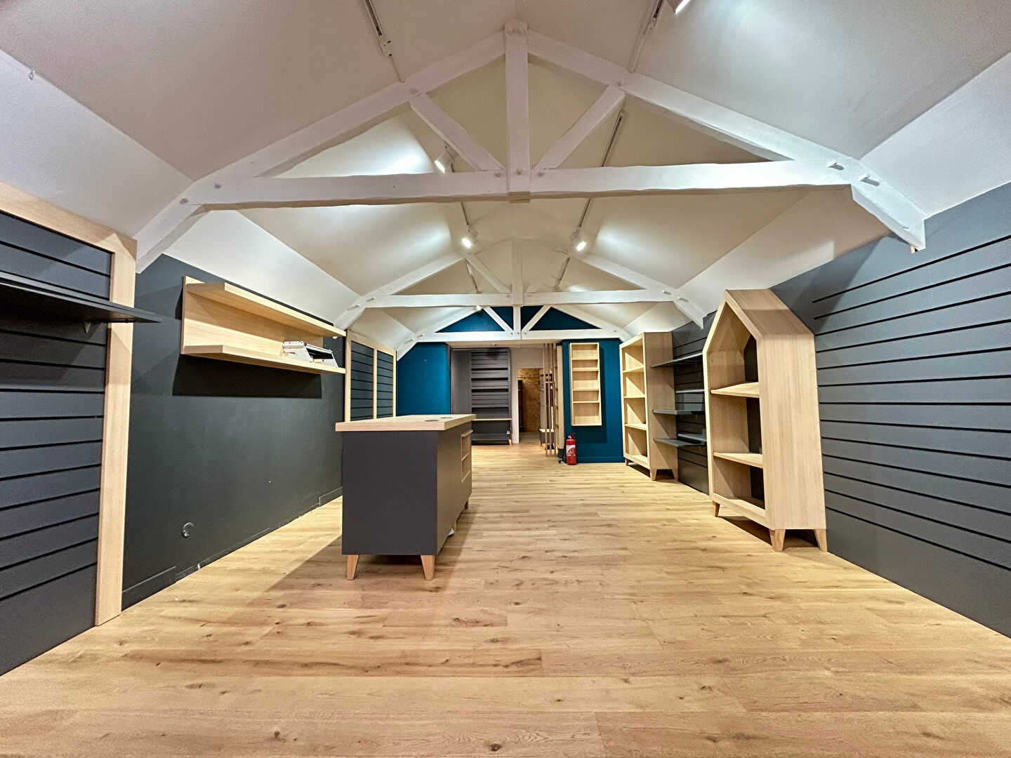 LIMOGES  local commercial hyper centre La Motte de 73 m2