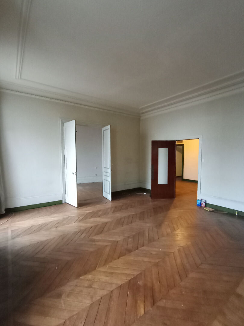 Photo Appartement Limoges 3 pièce(s) 98 m2 image 5/6